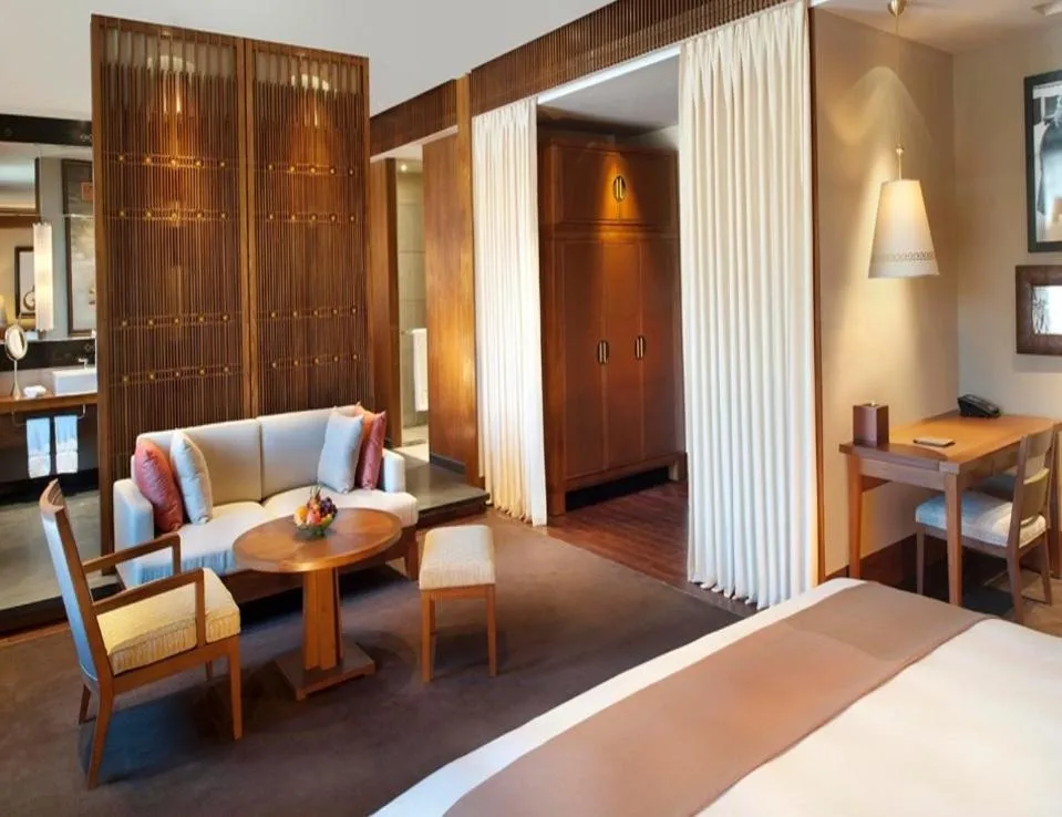 Bed in The St. Regis Lhasa Resort