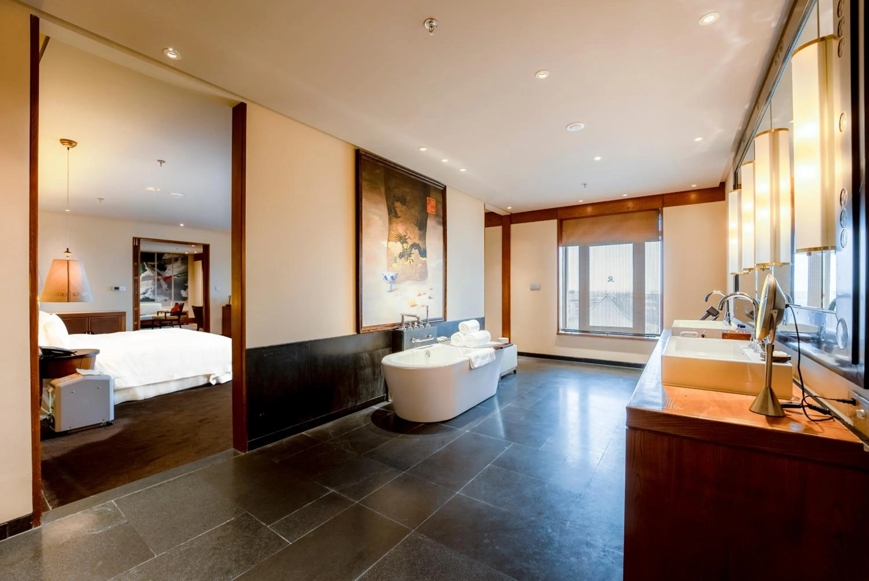 Bed in The St. Regis Lhasa Resort