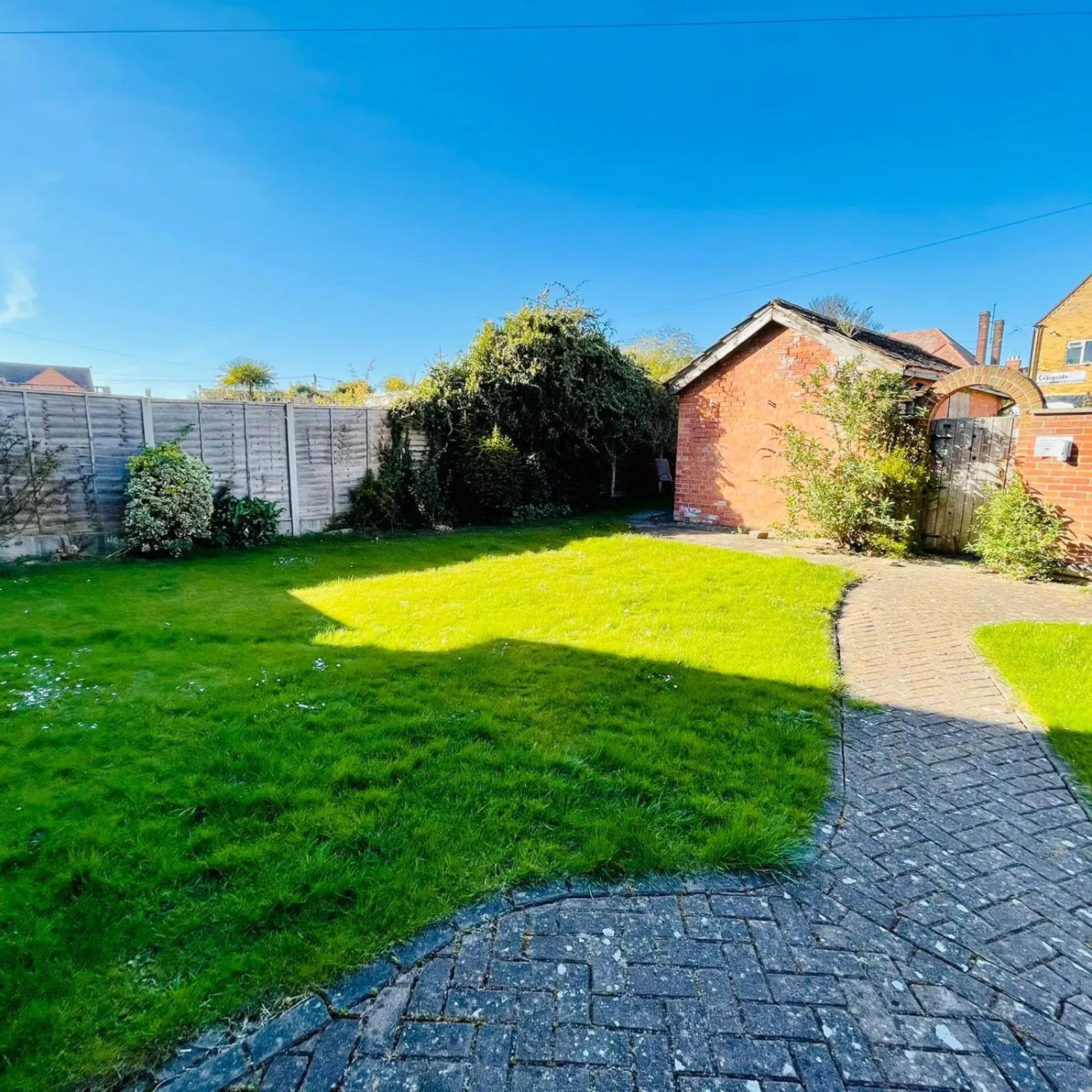 Garden in Lyndene Holiday Apartments