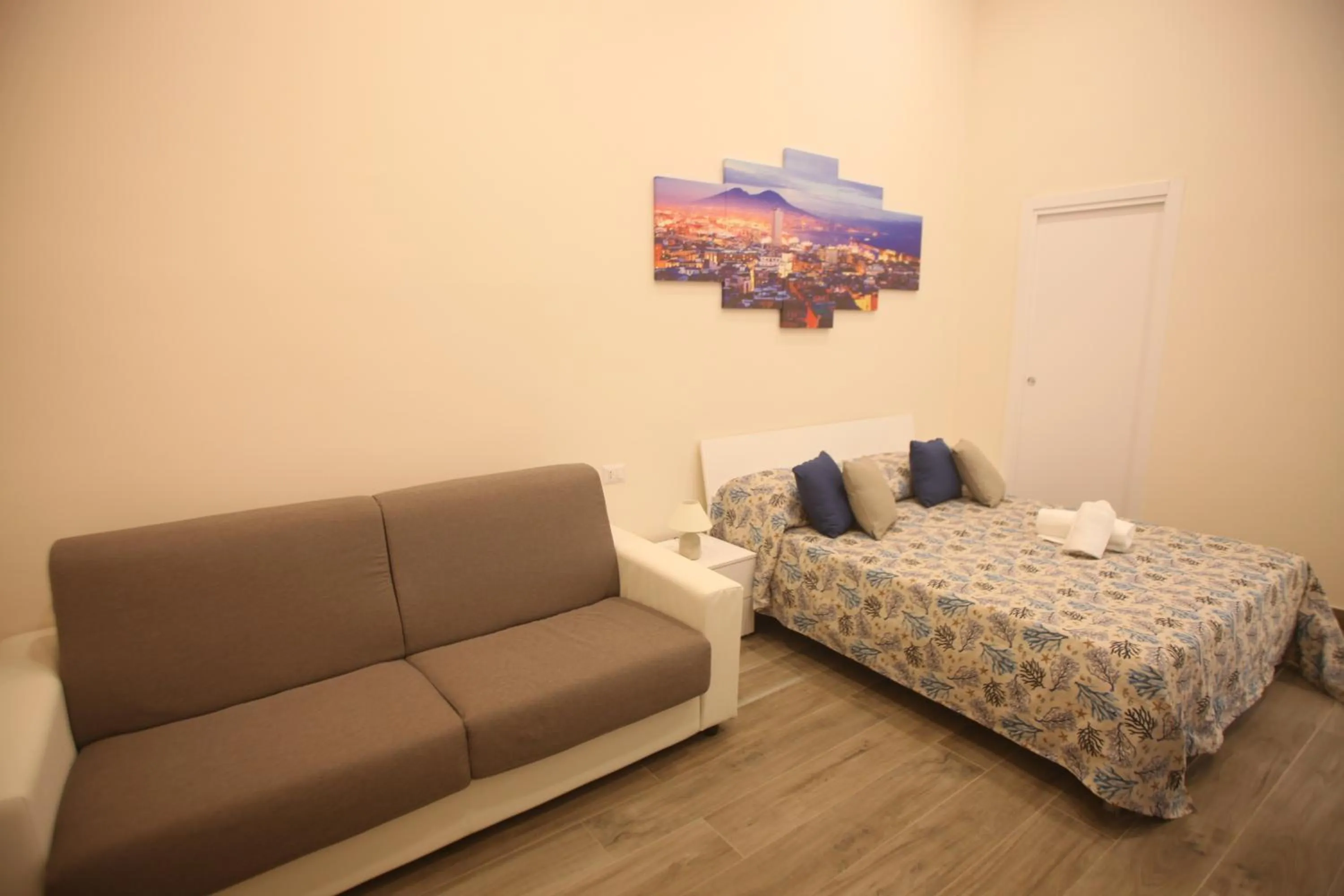 Bed in Garibaldi Station 2punto0