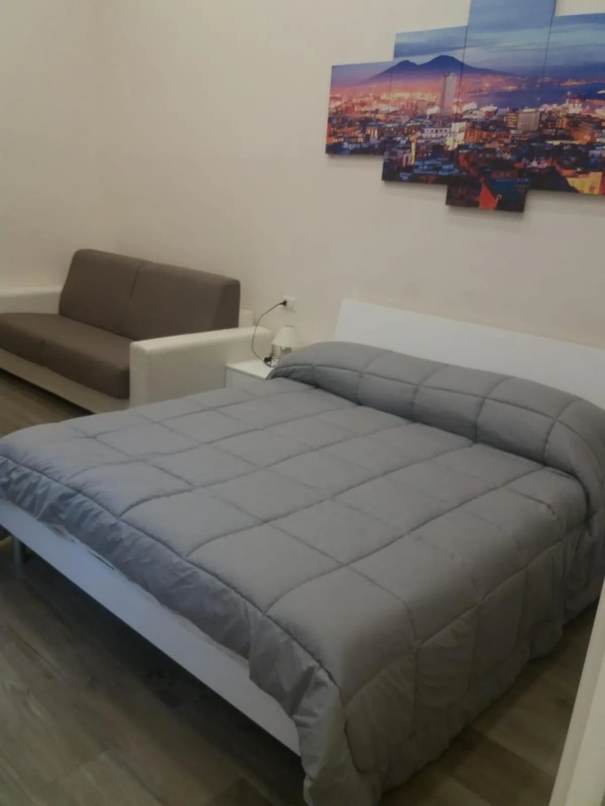 Bed in Garibaldi Station 2punto0