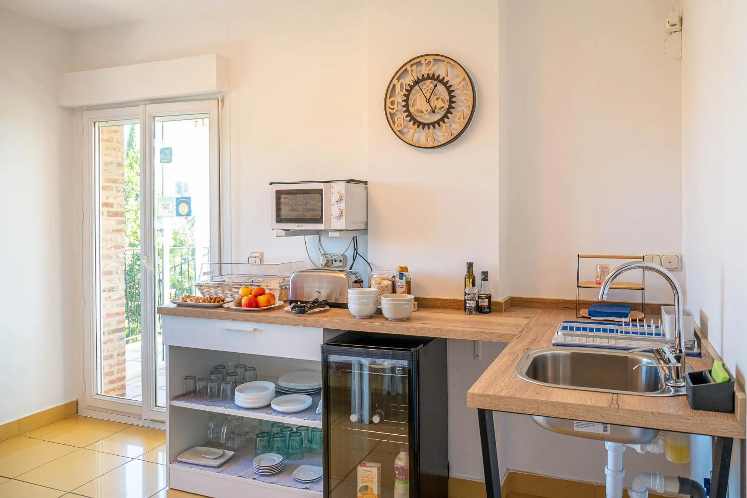 Communal kitchen in Bista Eder Hotel & Lodge