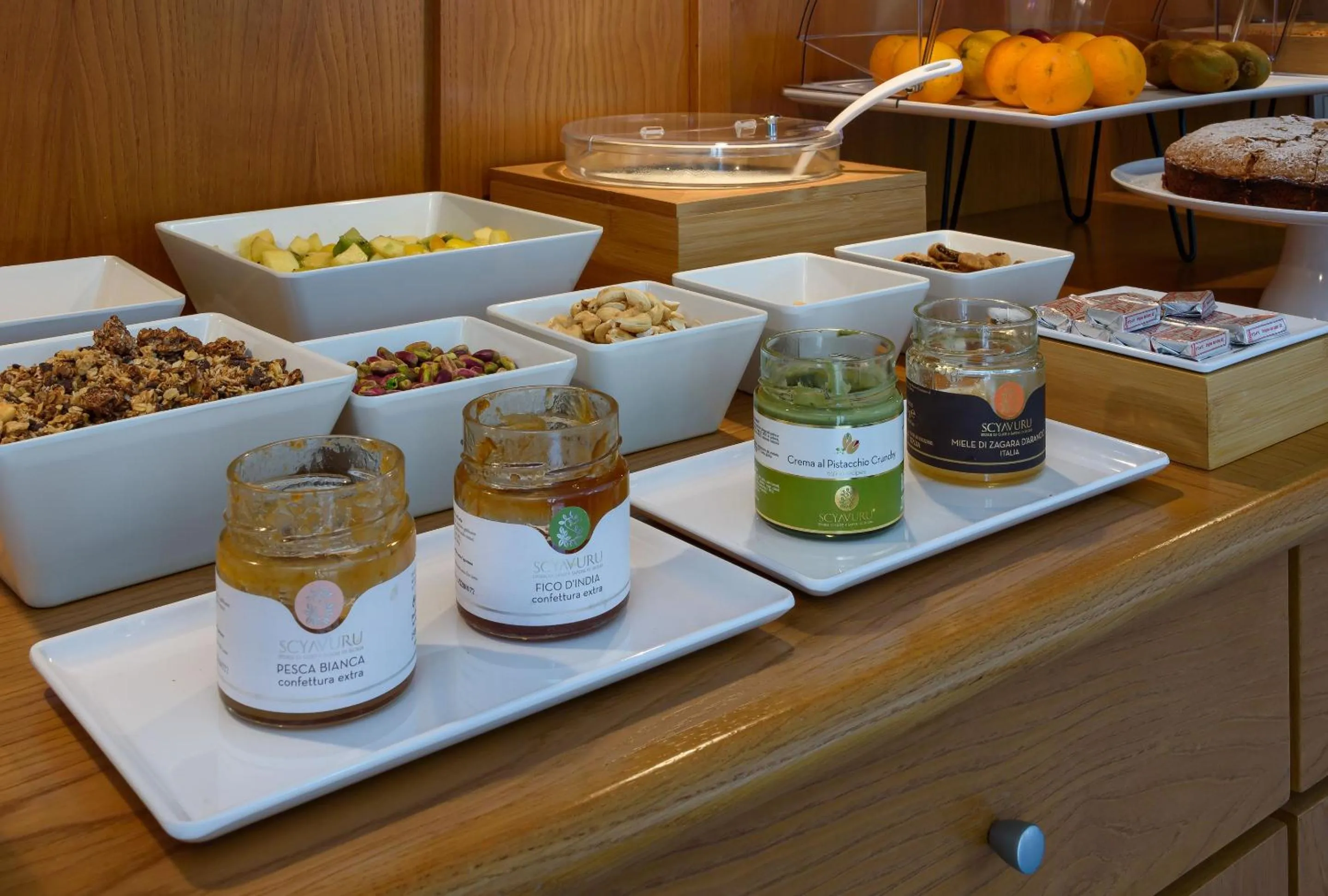 Breakfast in Albergo Auralba