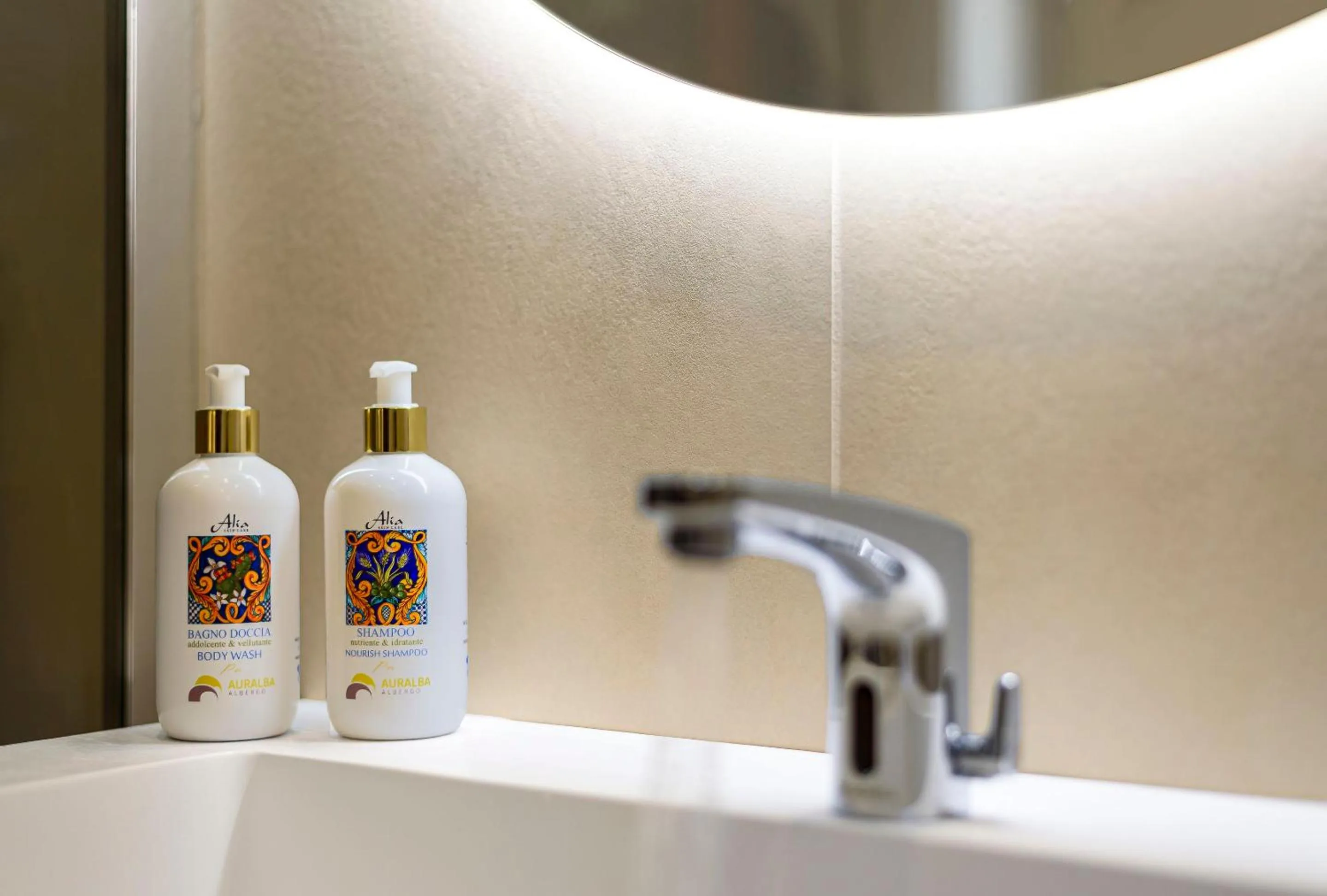 Bathroom in Albergo Auralba