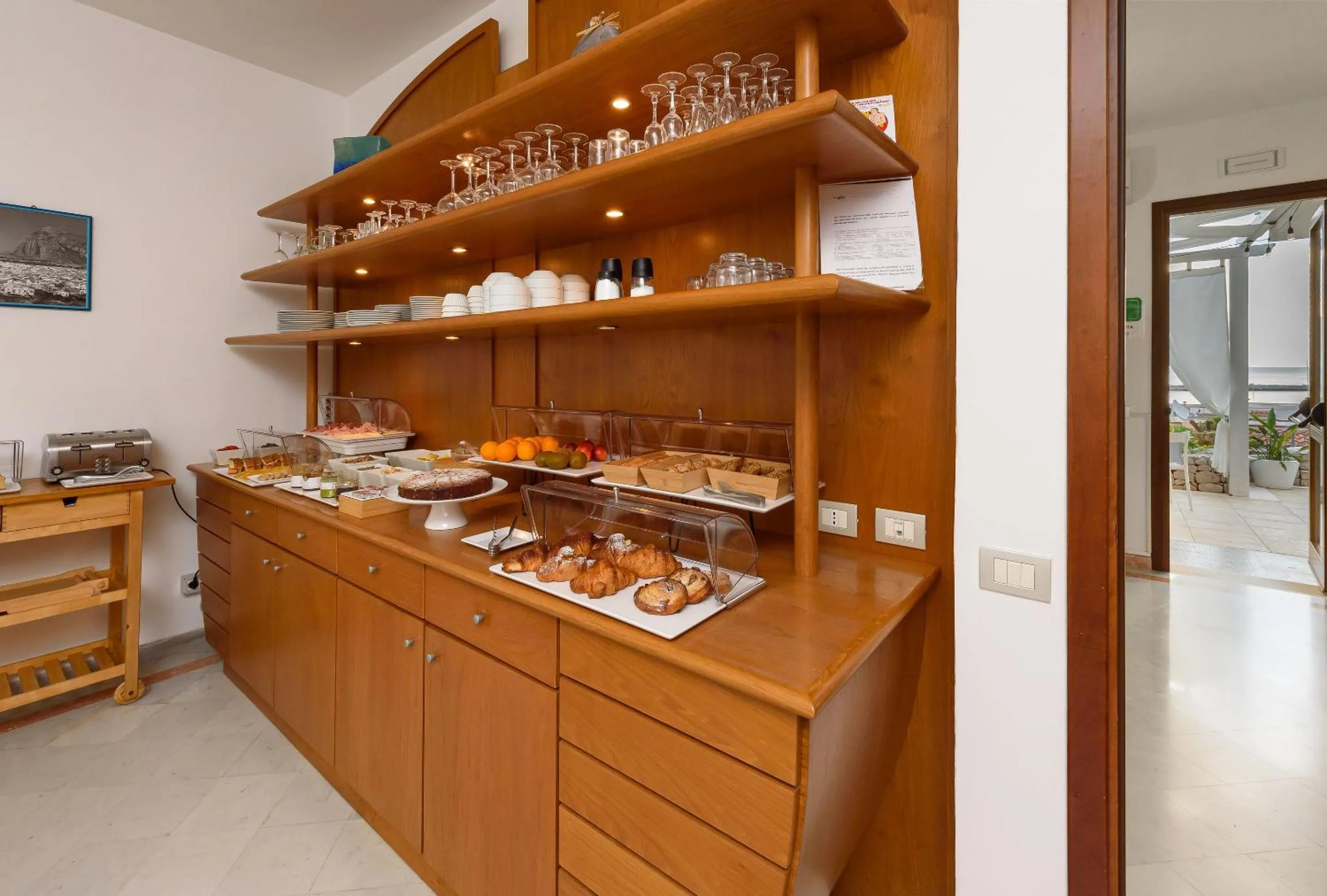 Breakfast in Albergo Auralba