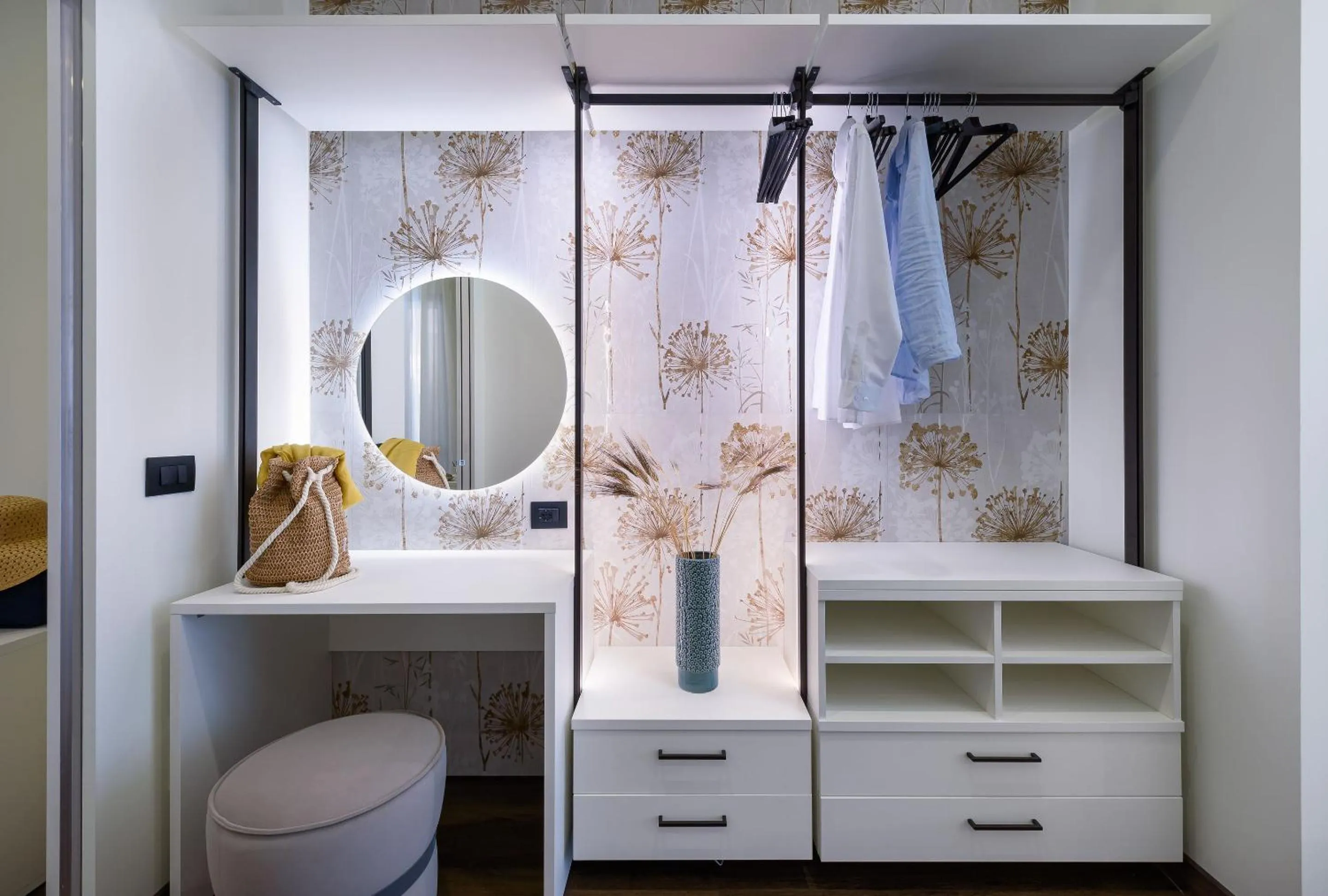 Decorative detail in Albergo Auralba