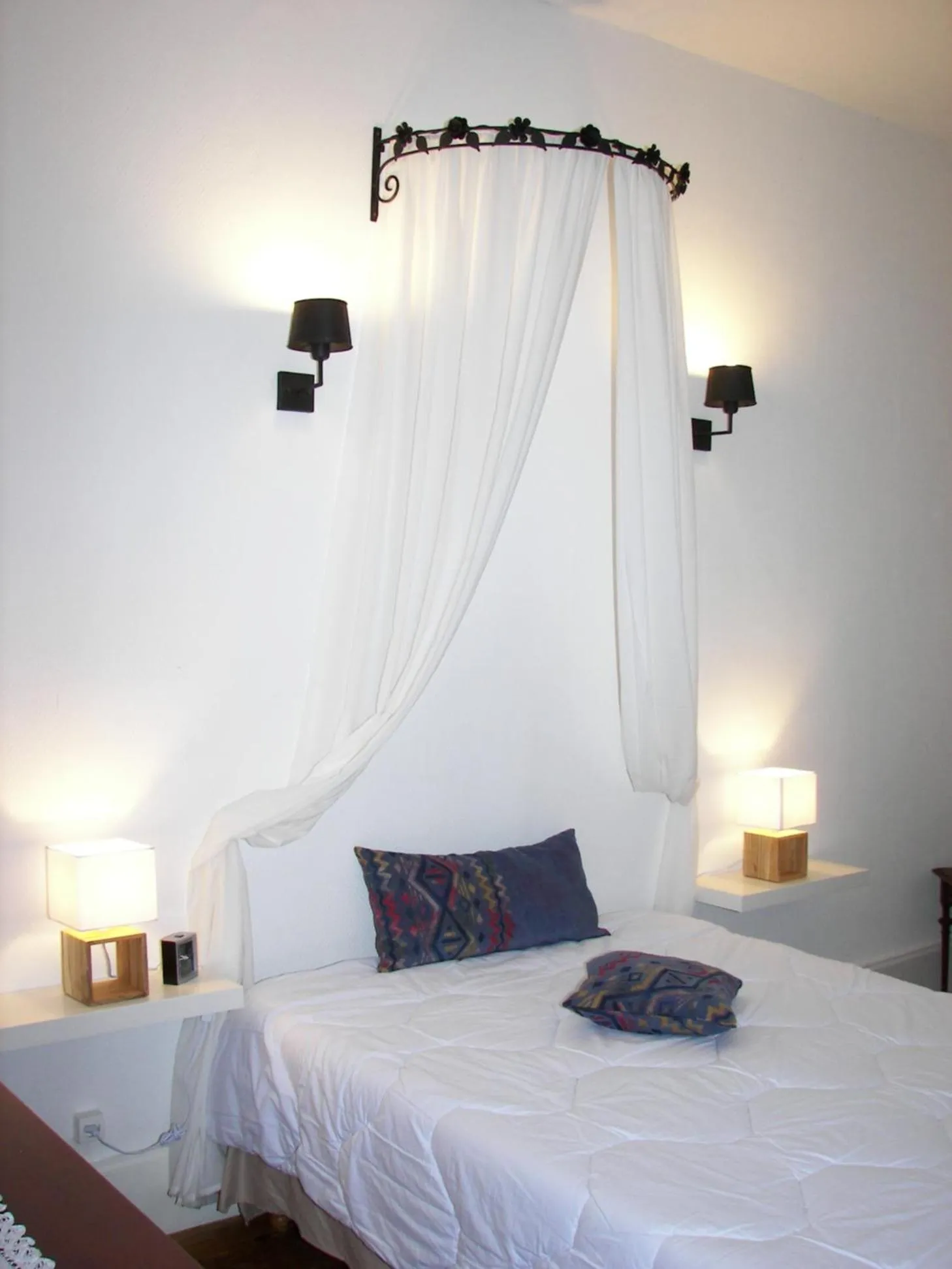 Photo of the whole room, Bed in Domaine du Noble