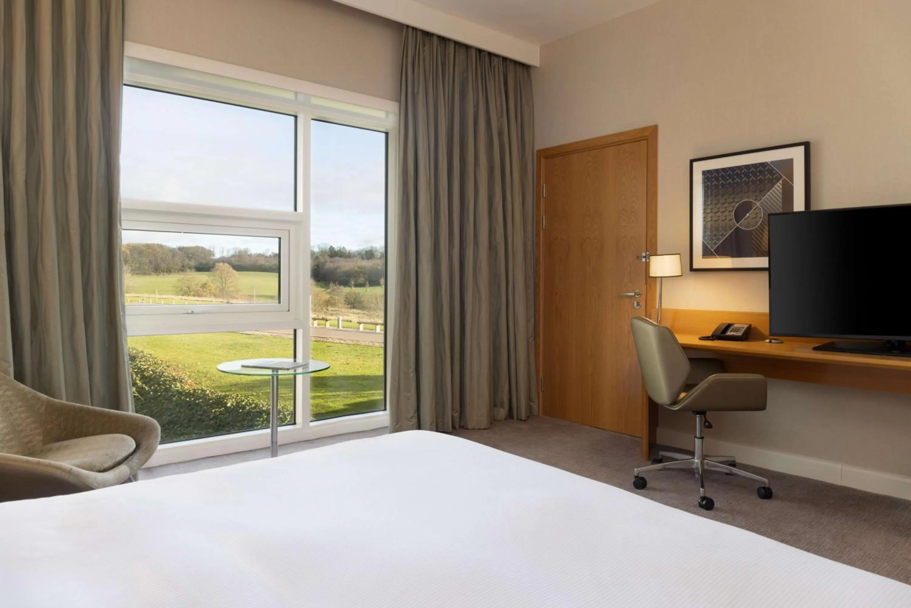 Bedroom, Bed in Hilton at St George's Park