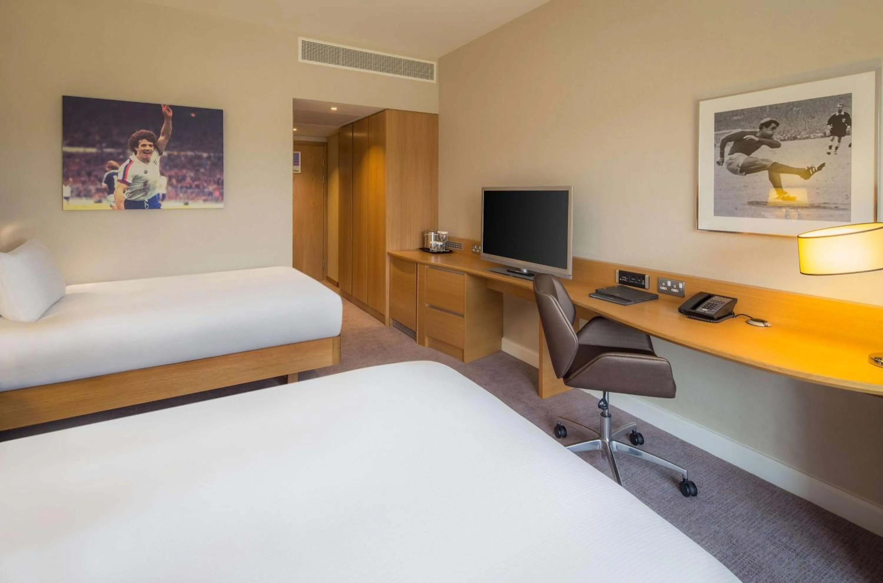 Bed in Hilton at St George's Park