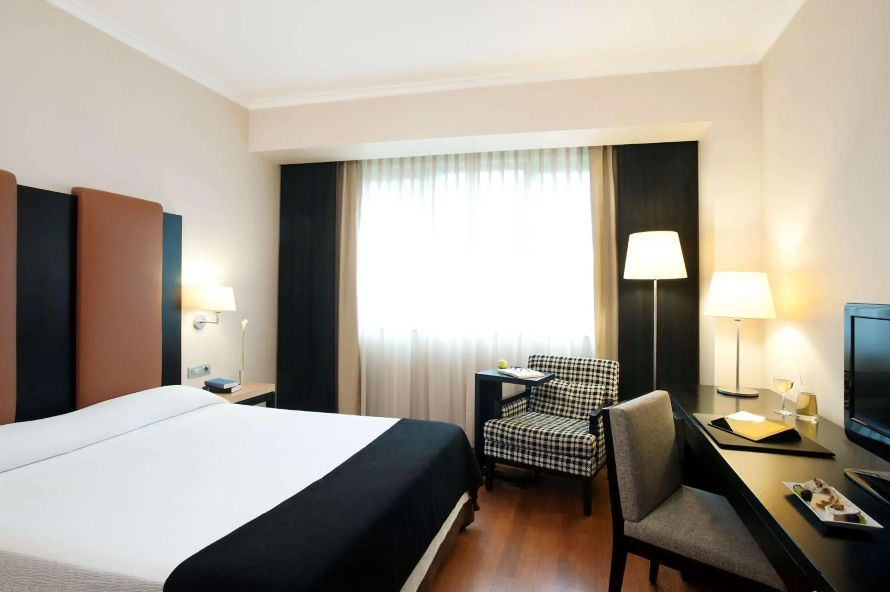 Standard Double or Twin Room in NH Timisoara Standard Double or Twin Room in NH Timisoara