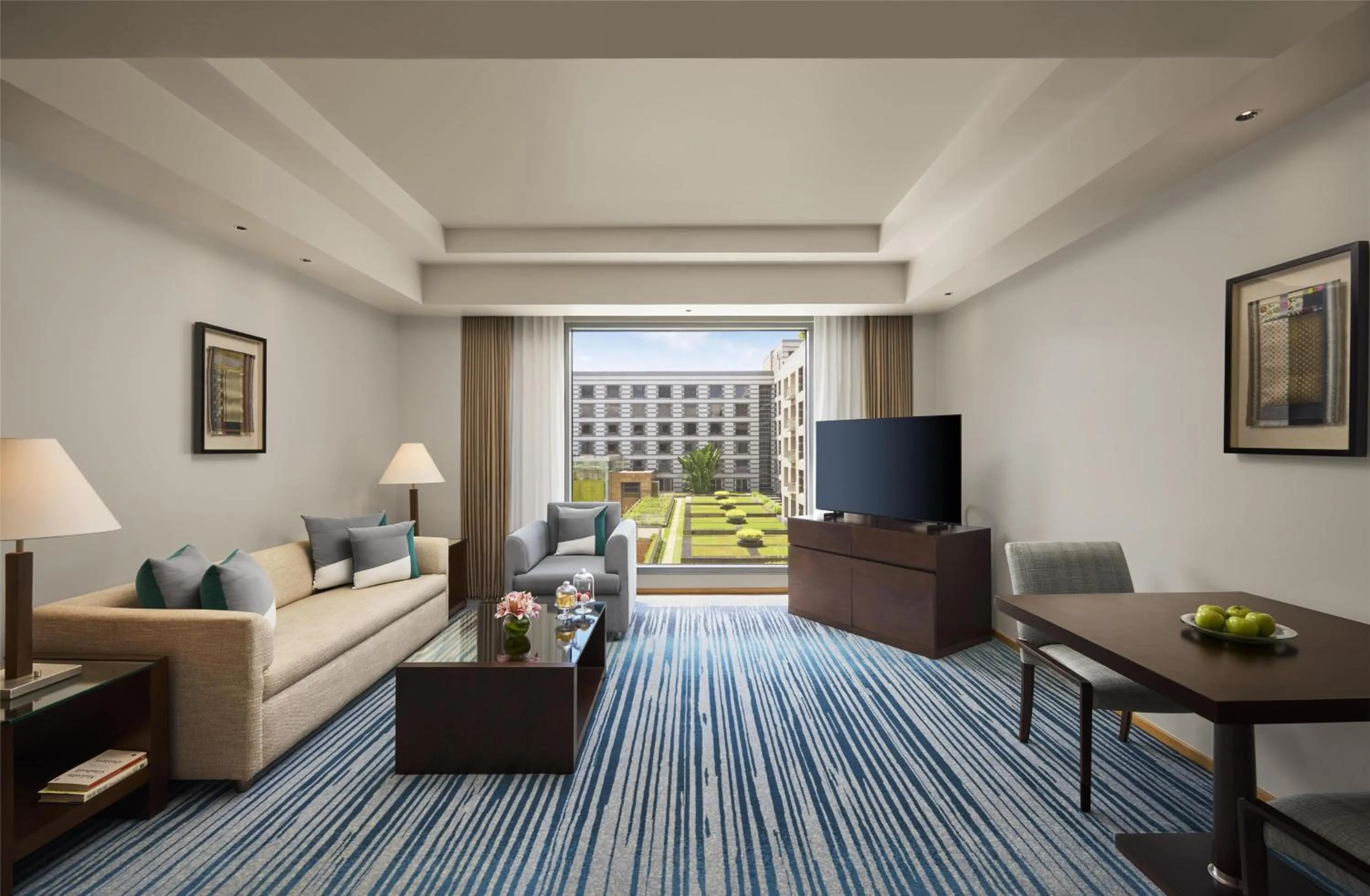 Bedroom in Grand Hyatt Mumbai Hotel and Residences