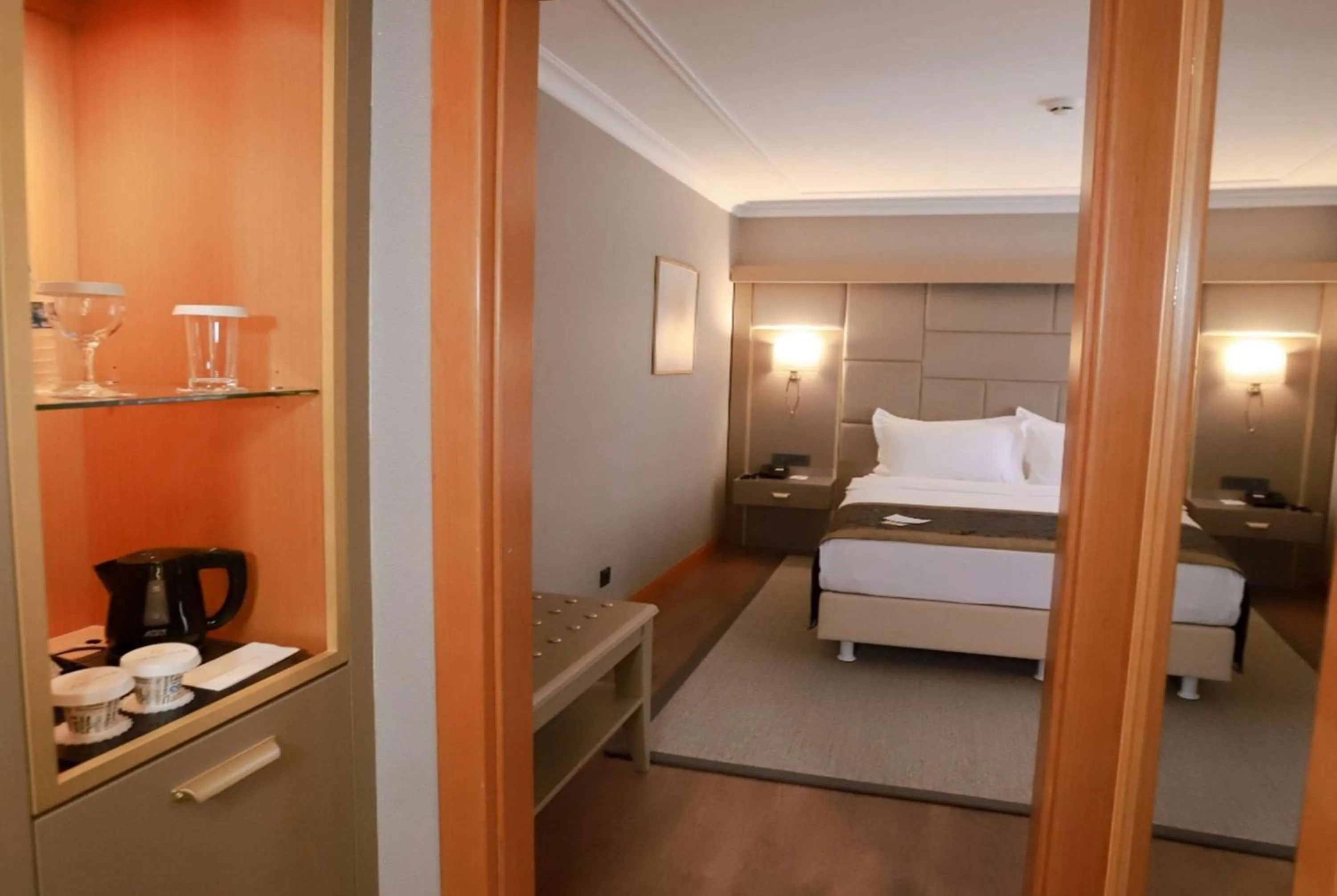 Photo of the whole room, Bed in La Quinta by Wyndham Giresun