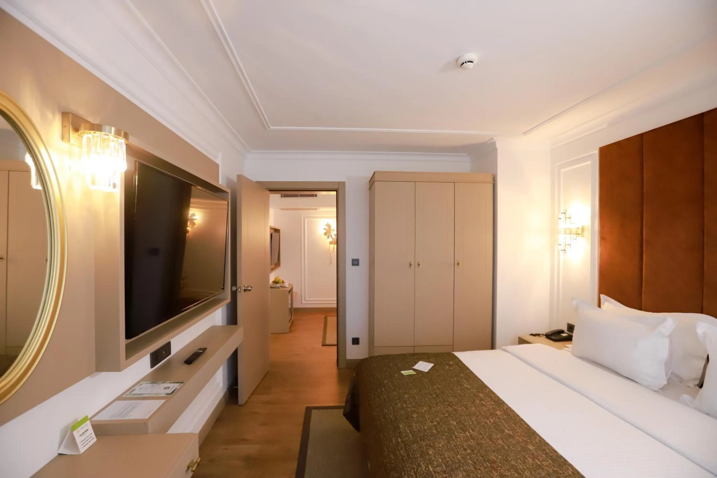 Photo of the whole room, Bed in La Quinta by Wyndham Giresun