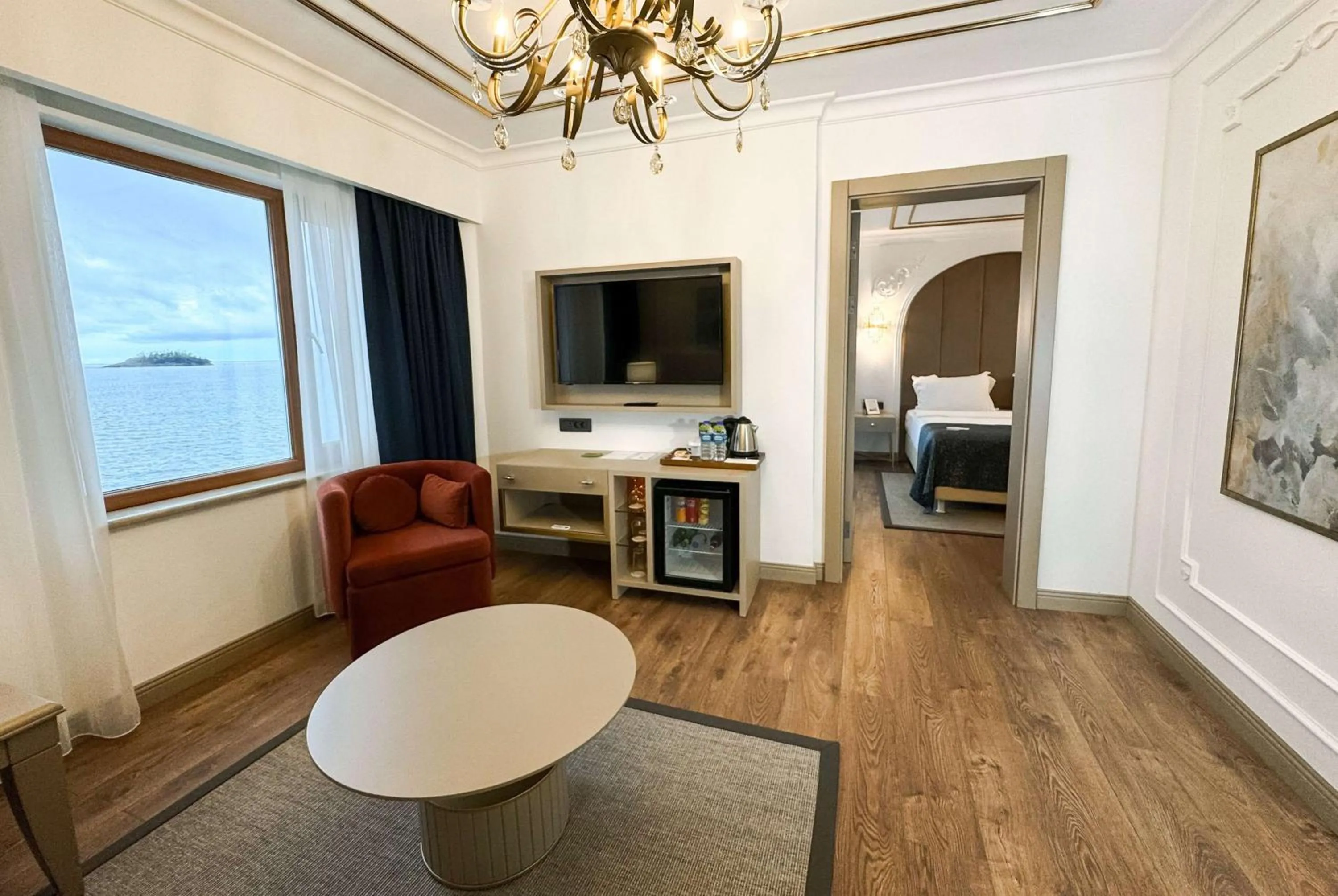 Photo of the whole room in La Quinta by Wyndham Giresun