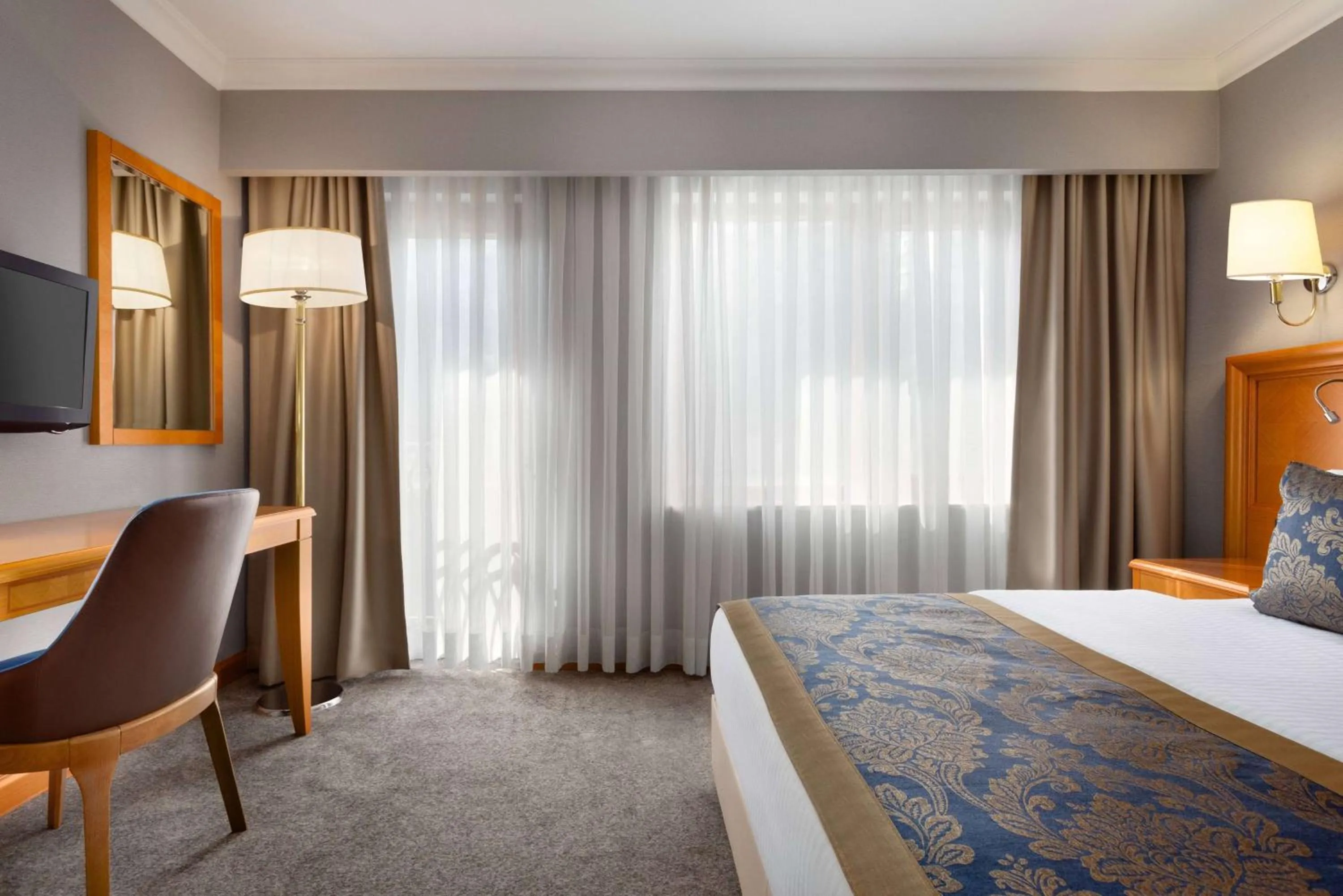 Photo of the whole room, Bed in La Quinta by Wyndham Giresun