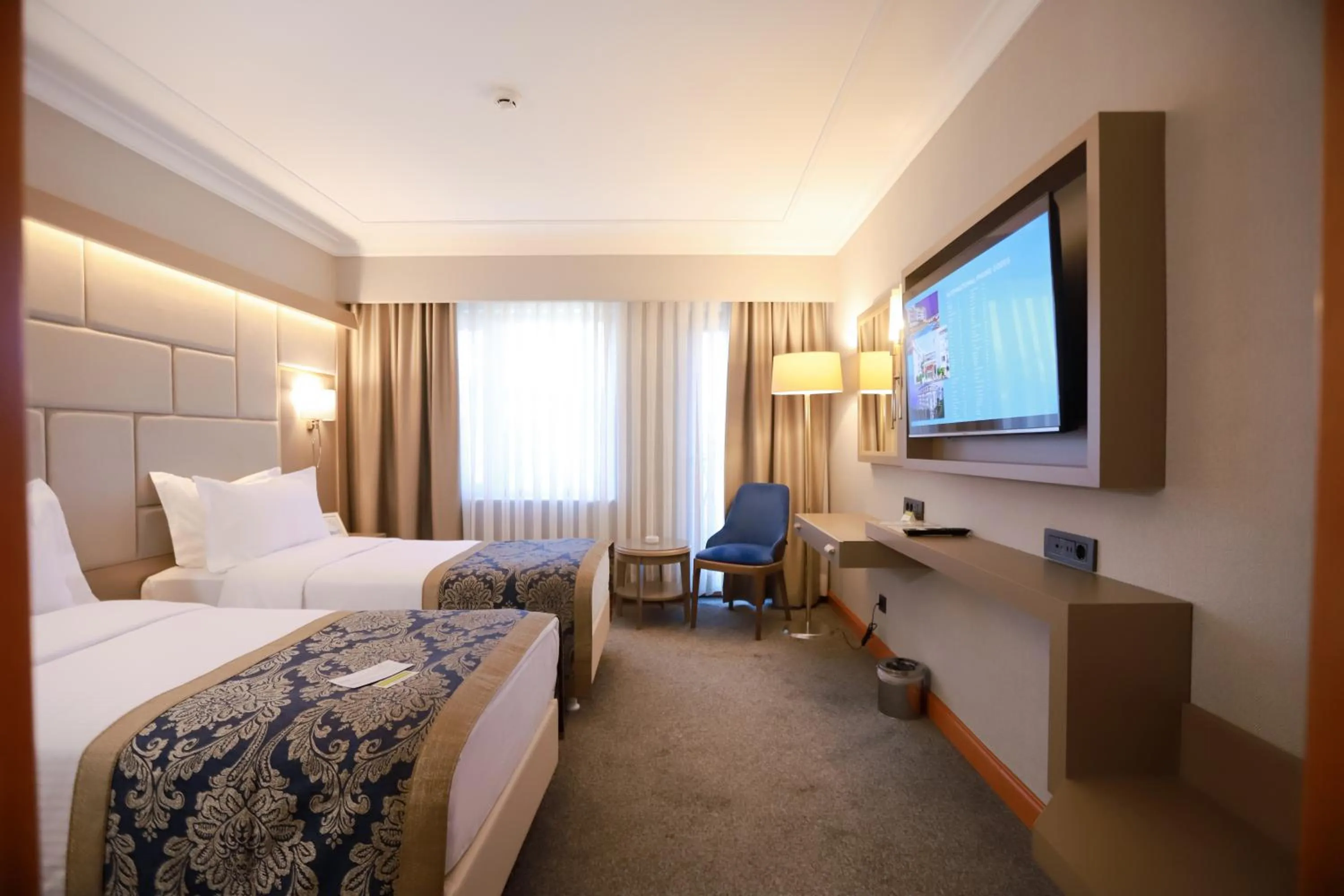 Photo of the whole room, Bed in La Quinta by Wyndham Giresun