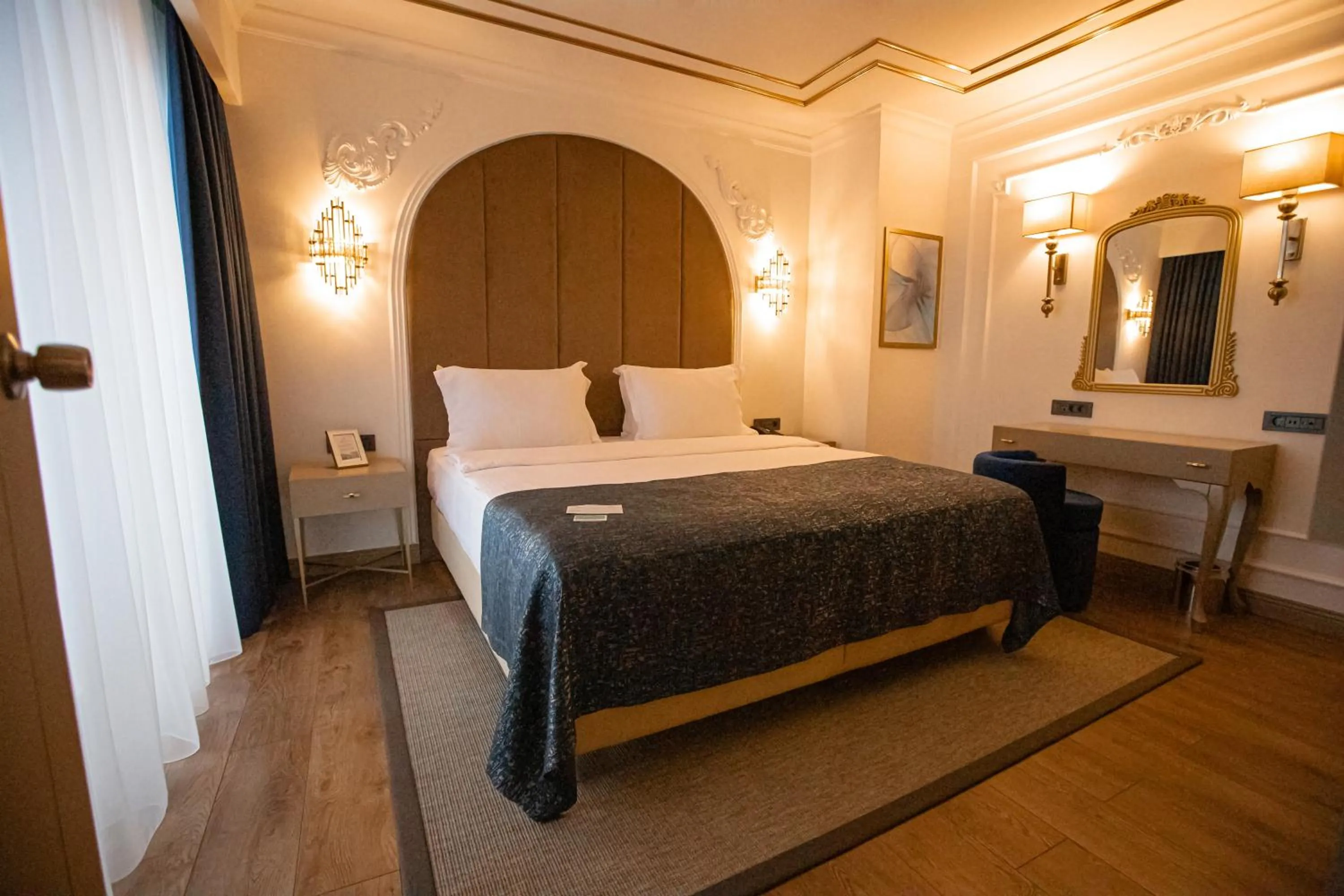 Photo of the whole room, Bed in La Quinta by Wyndham Giresun