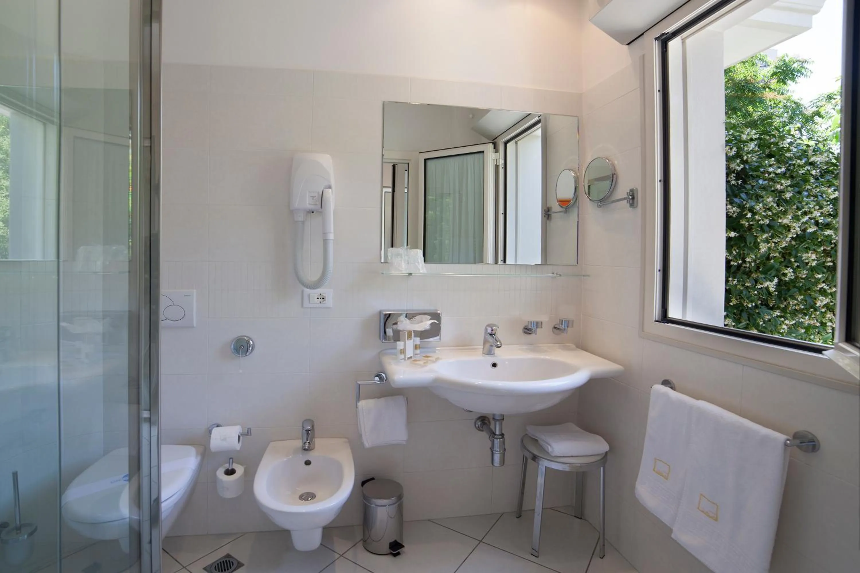 Bathroom in Hotel Gala