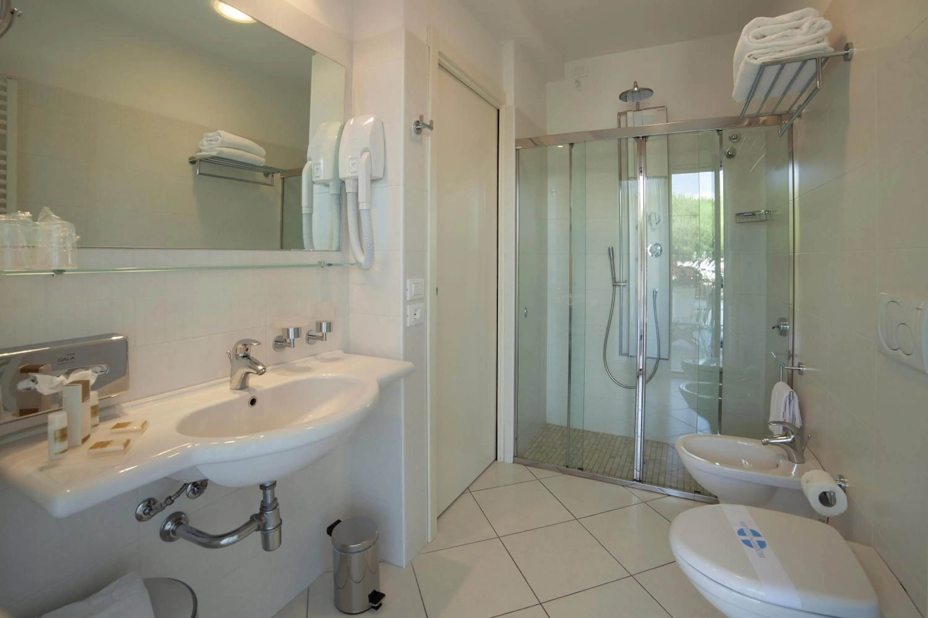 Bathroom in Hotel Gala