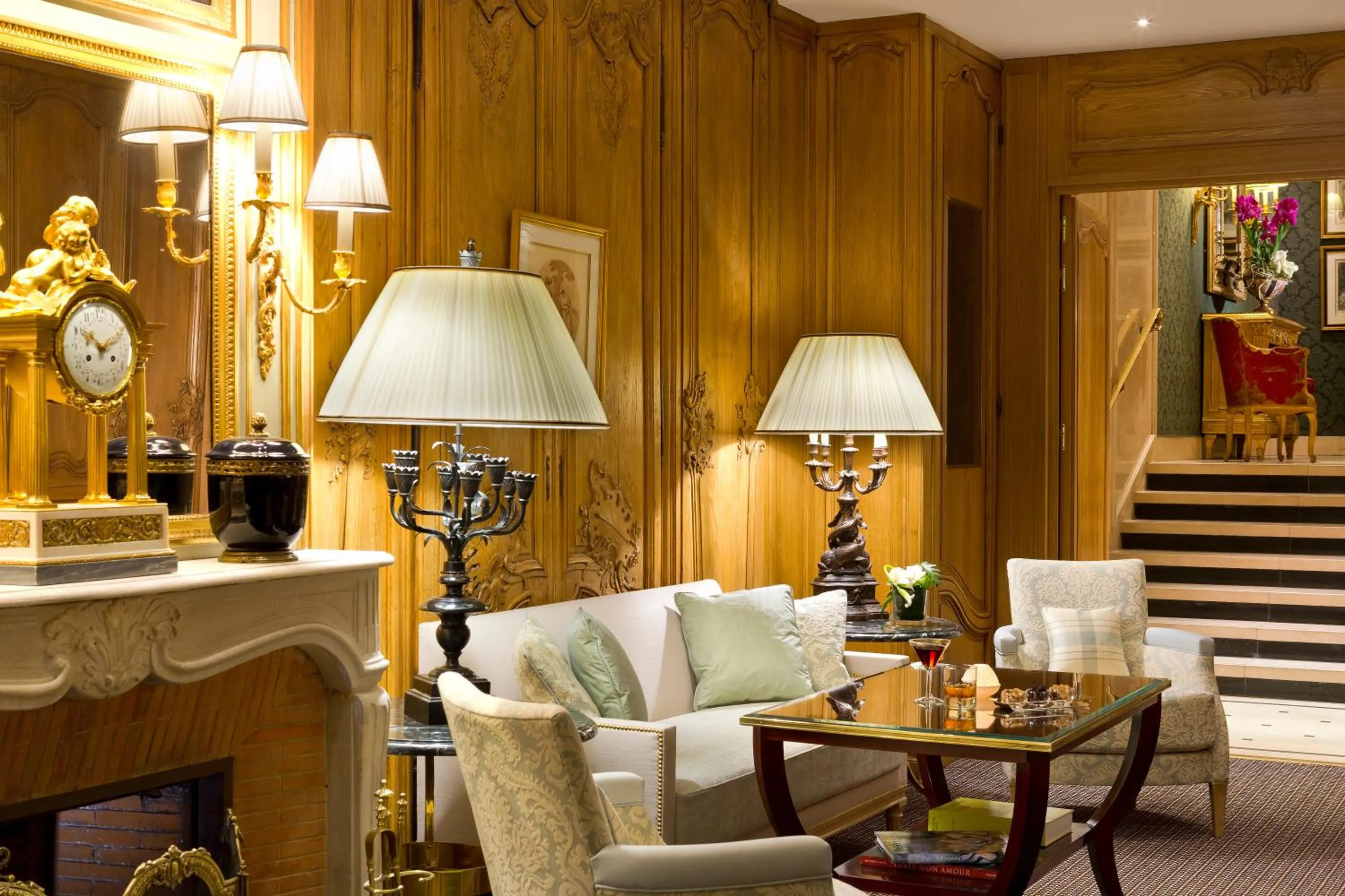 Lounge or bar in Hôtel San Régis