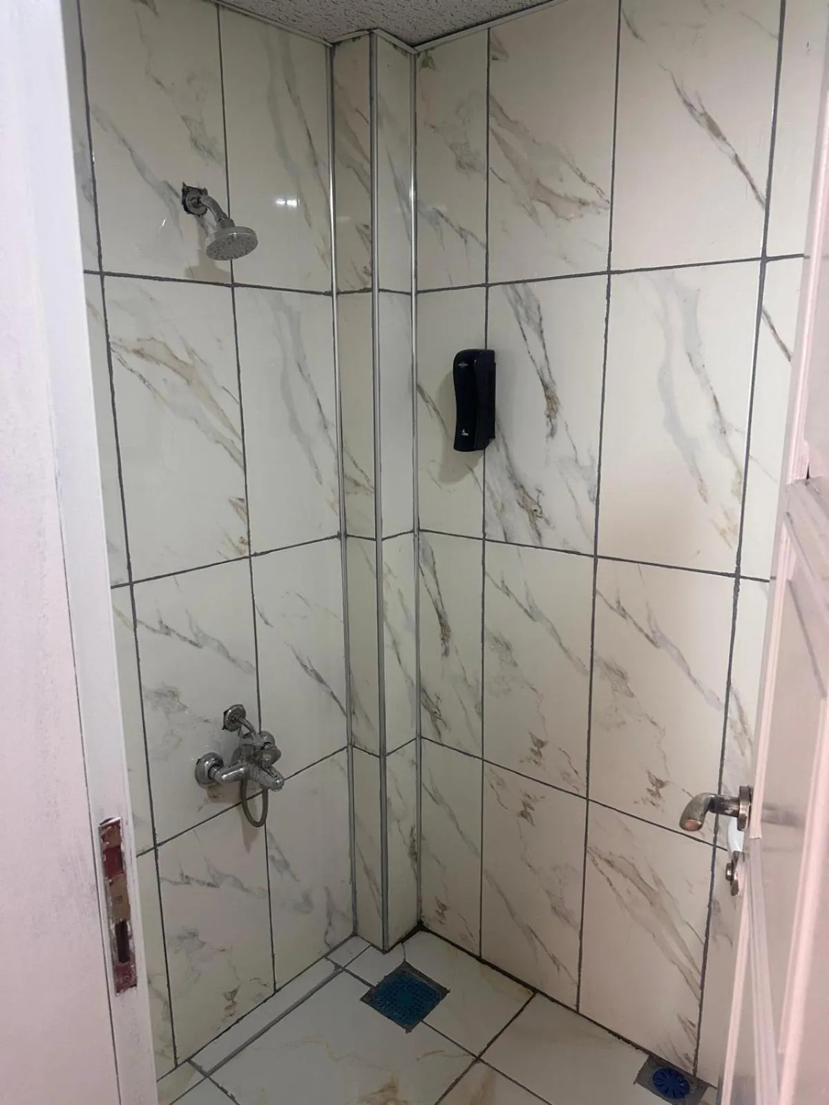 Bathroom in Asya Hotel