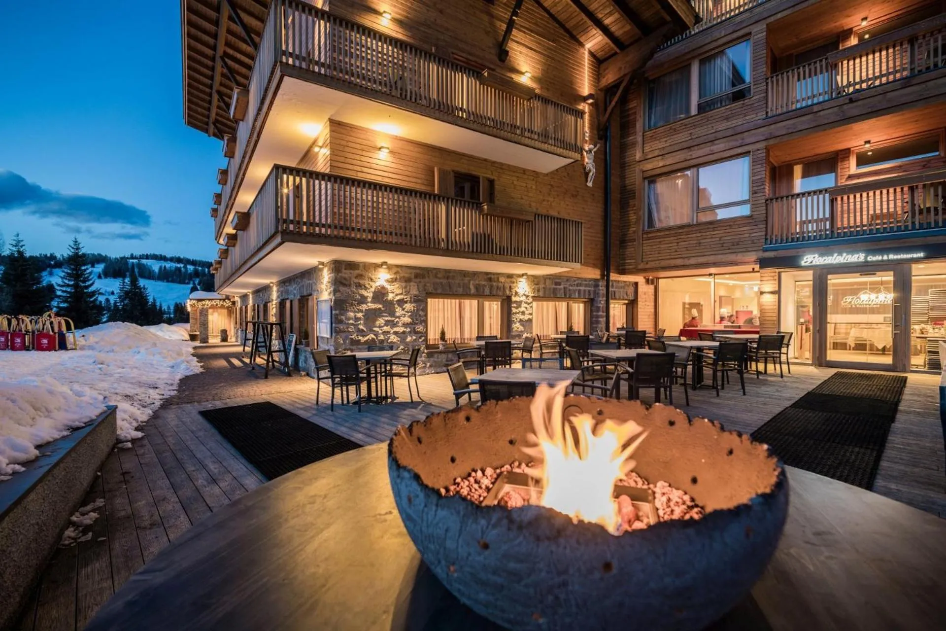 Restaurant/places to eat in Sporthotel Floralpina