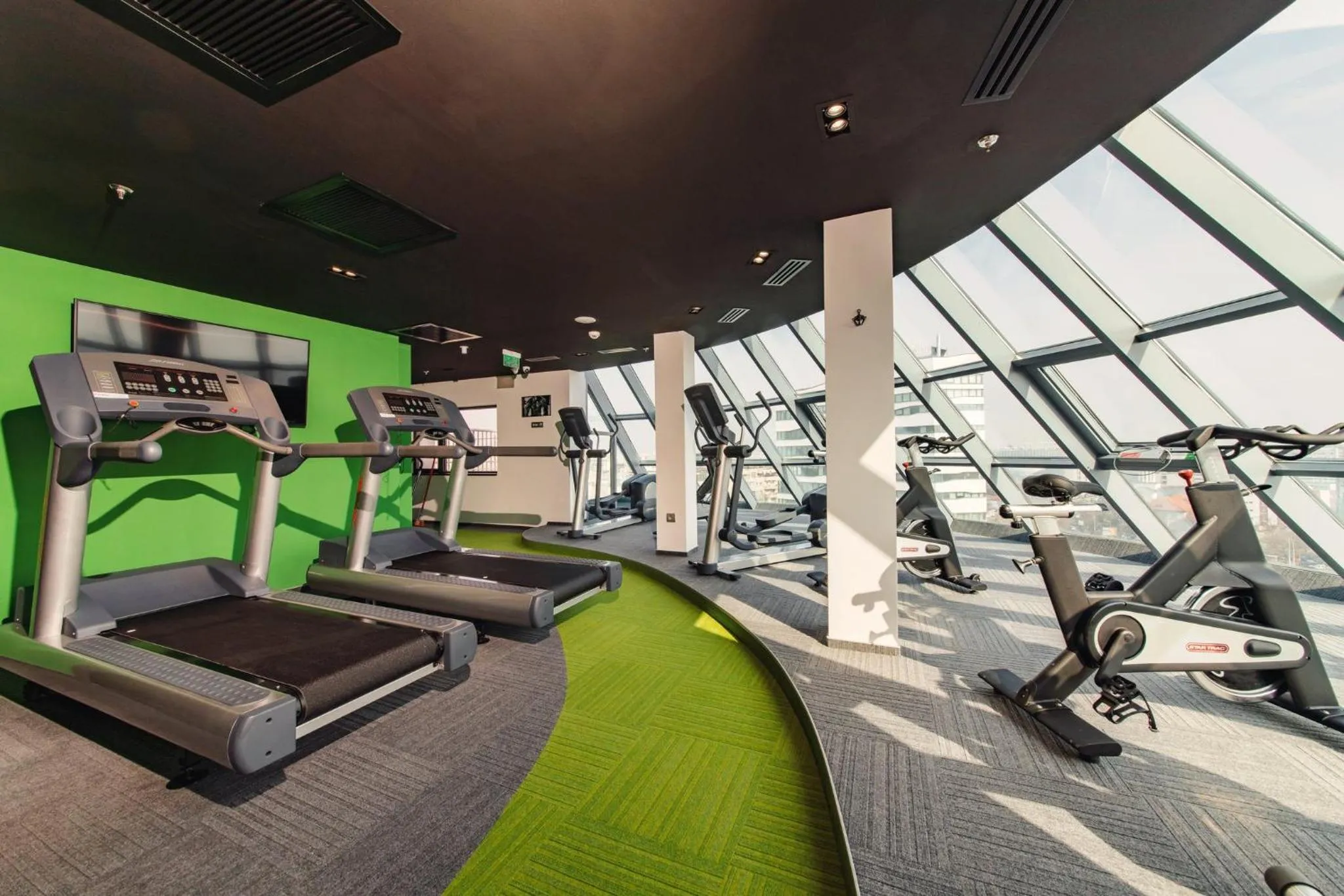 Fitness centre/facilities in Holiday Inn Bucharest - Times by IHG