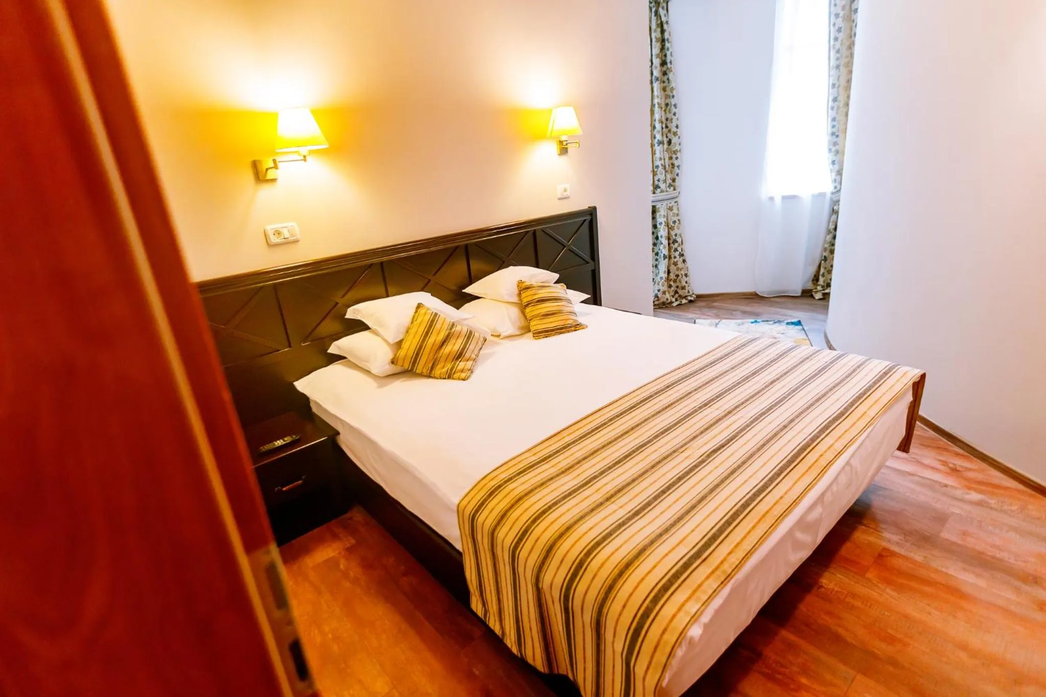 Bed in Best Western Plus Lido Hotel