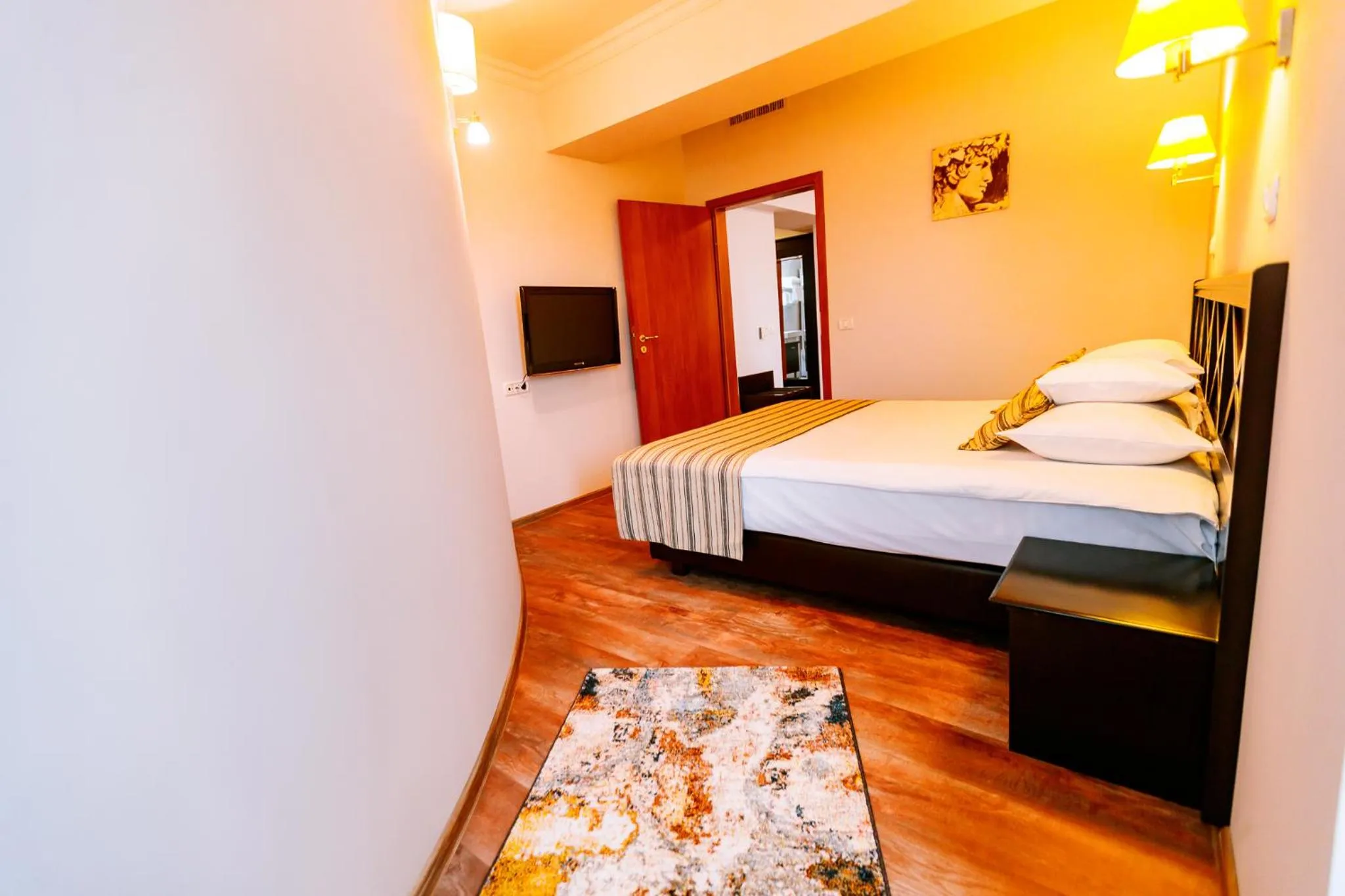 Bed in Best Western Plus Lido Hotel