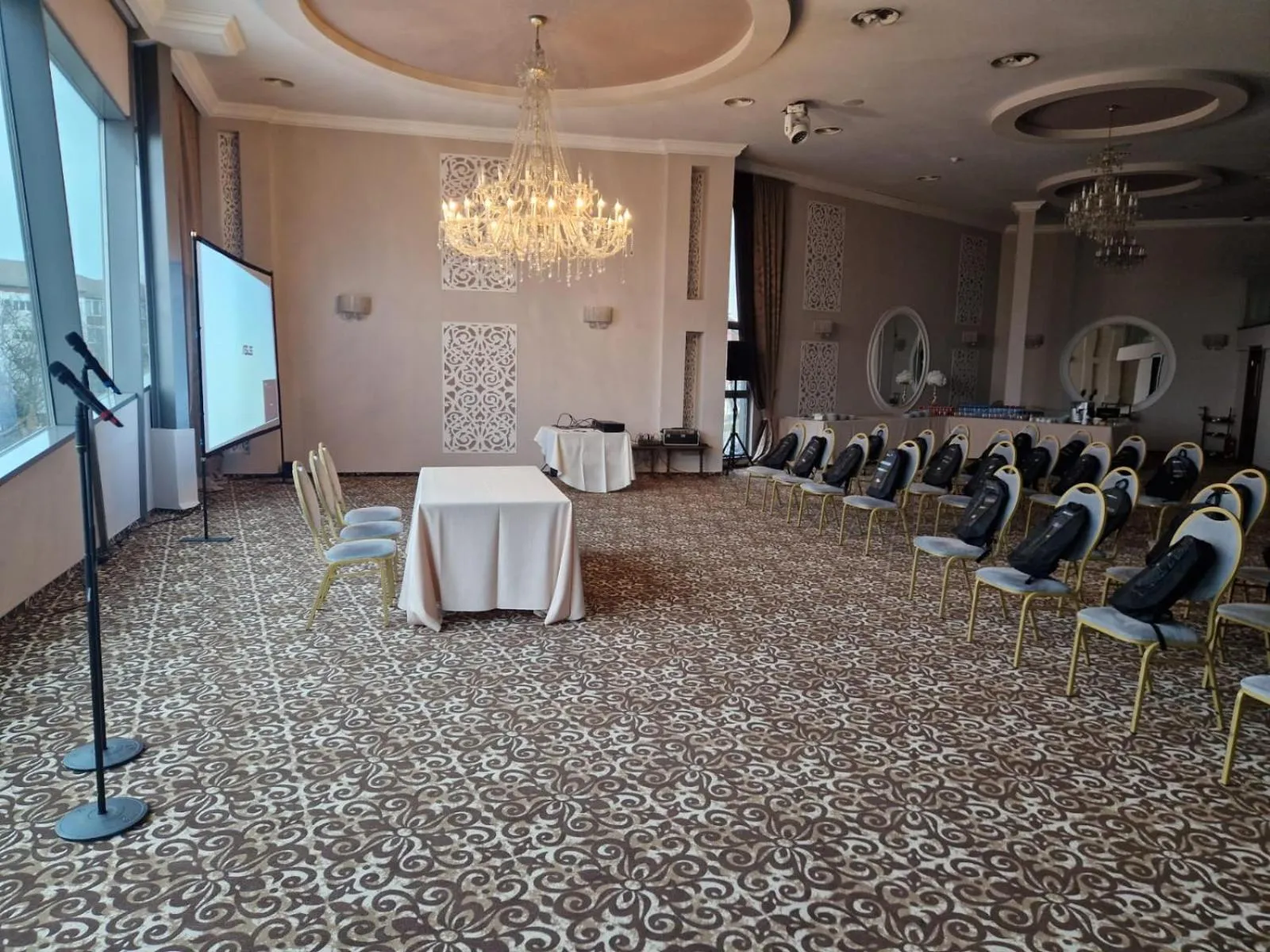 Best Western Plus Lido Hotel