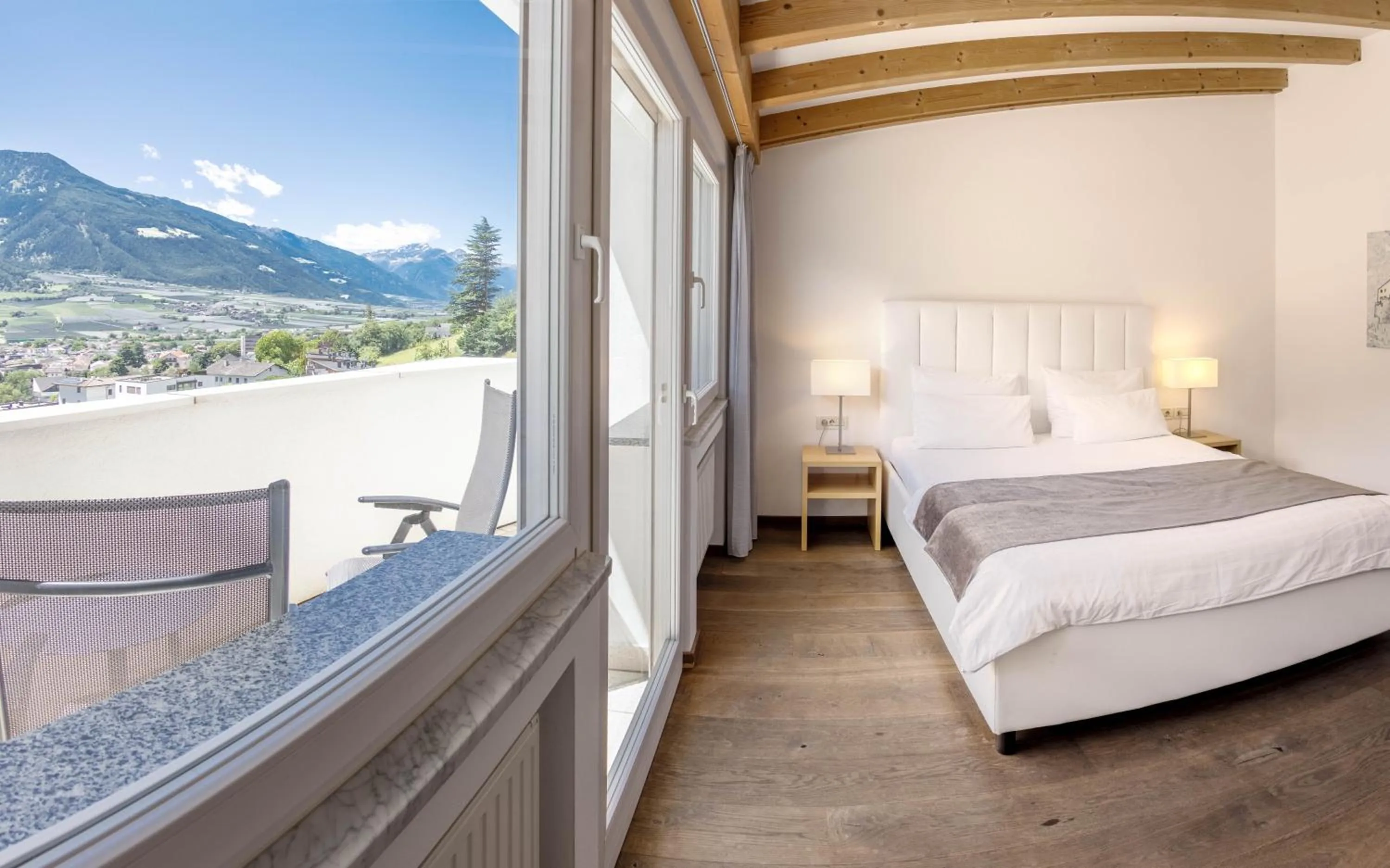 View (from property/room), Bed in Hotel Belvedere - Adults Only - 14 plus