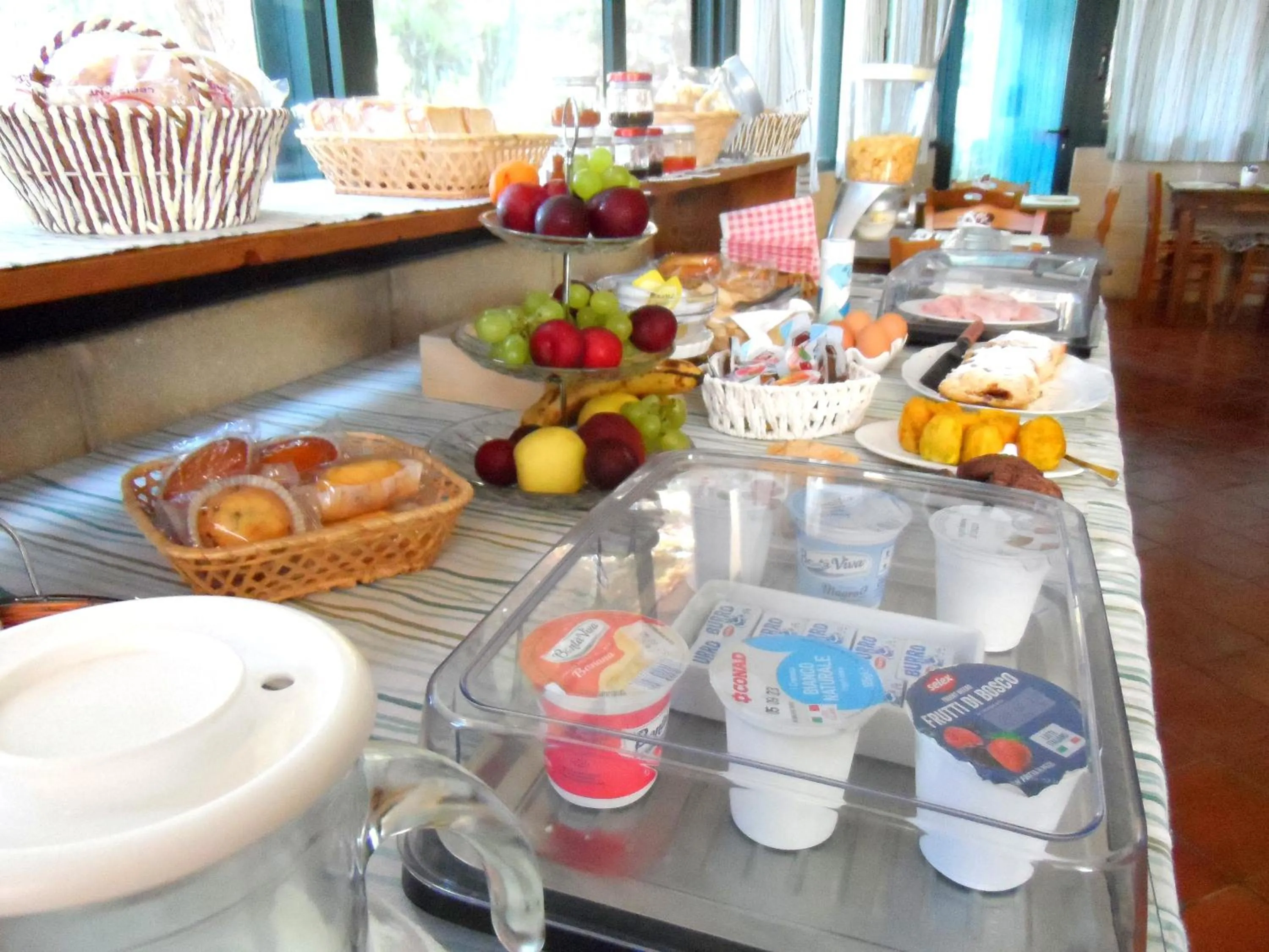 Buffet breakfast in B&B Santa Venardia Gallipoli