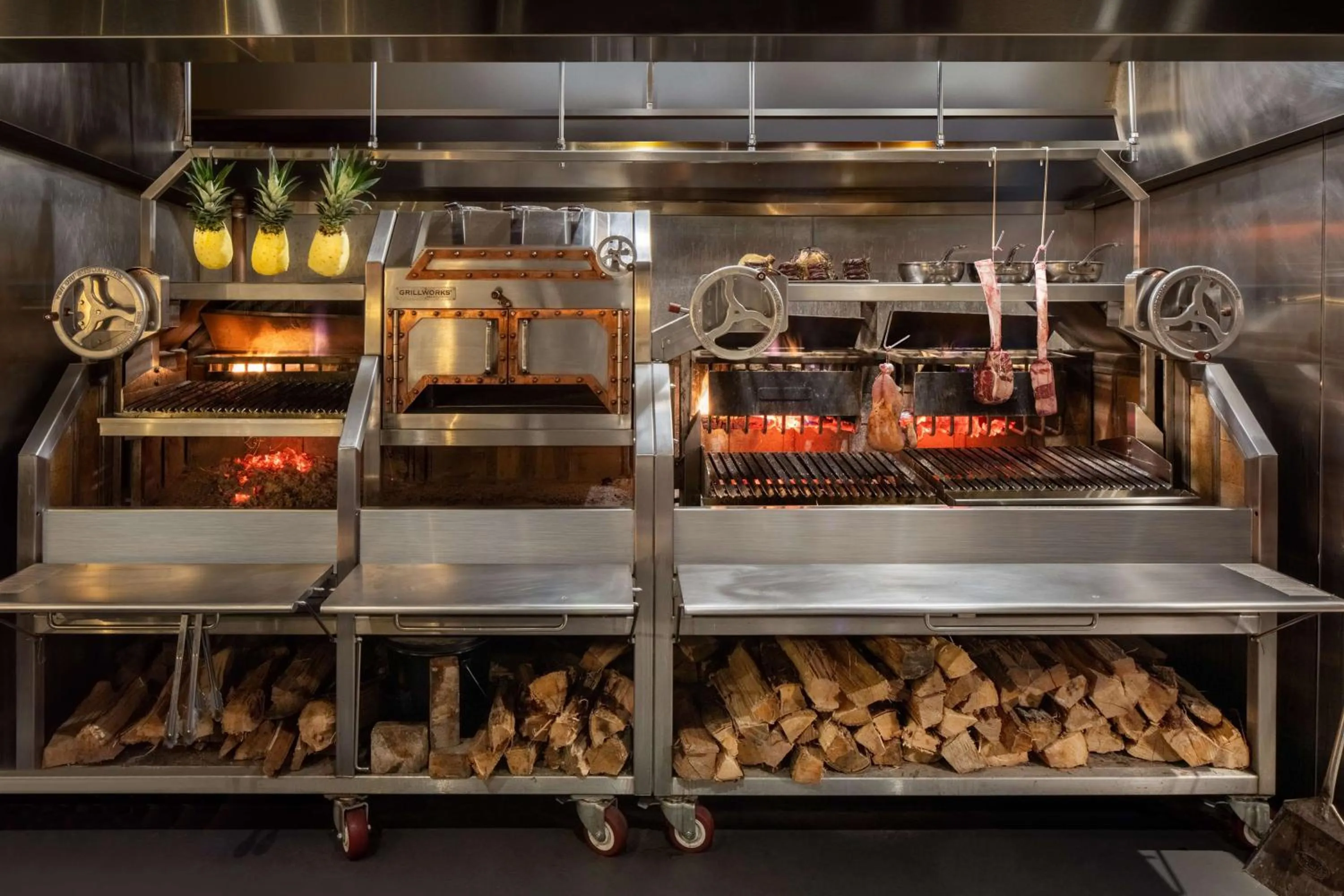 Restaurant/places to eat in Hilton Columbus Downtown