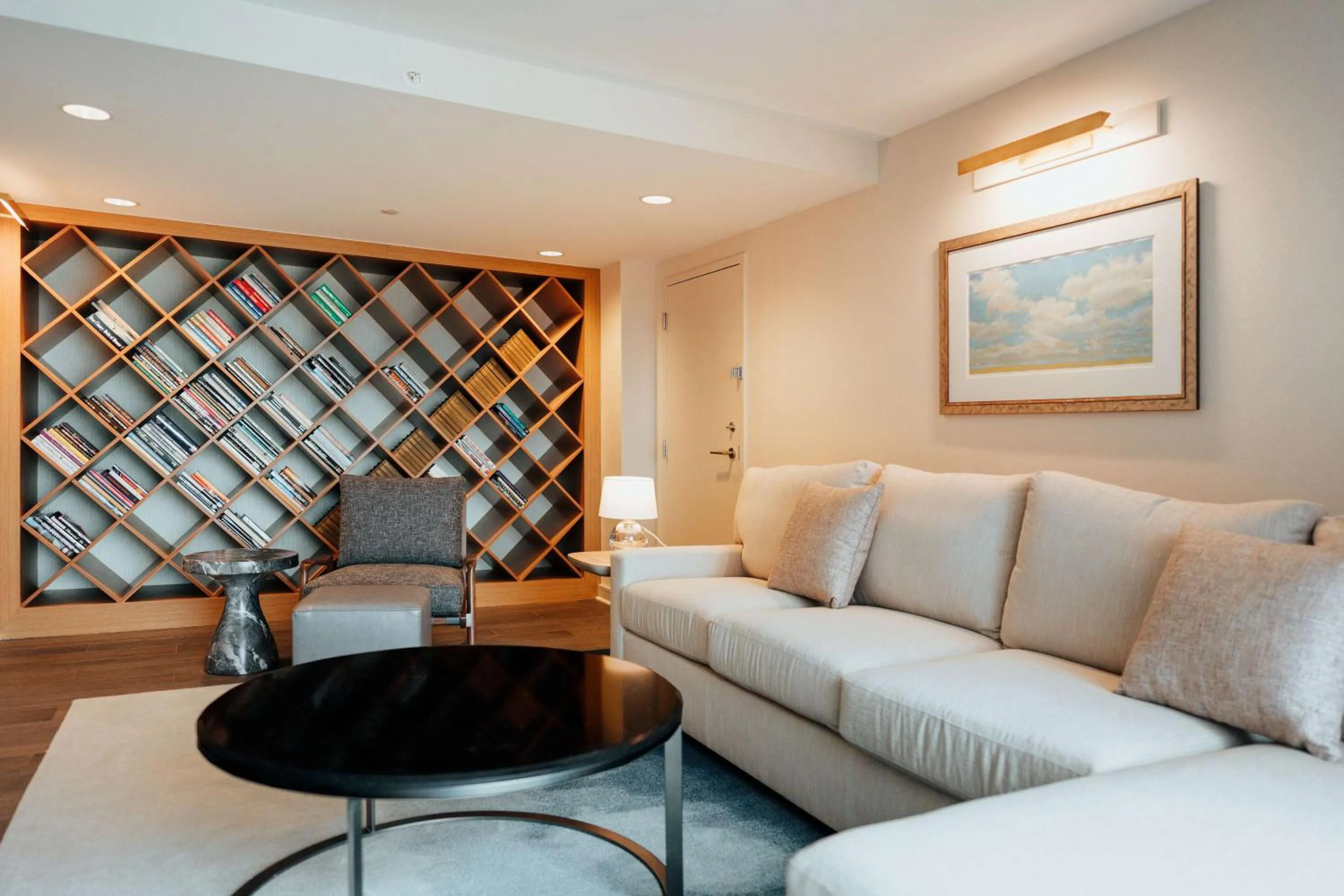 Living room in Hilton Columbus Downtown