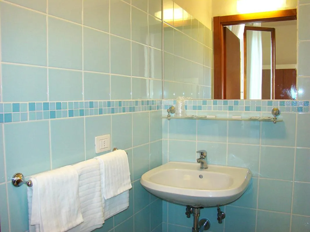 Bathroom in B&B Soggiorno Ponte Rosso