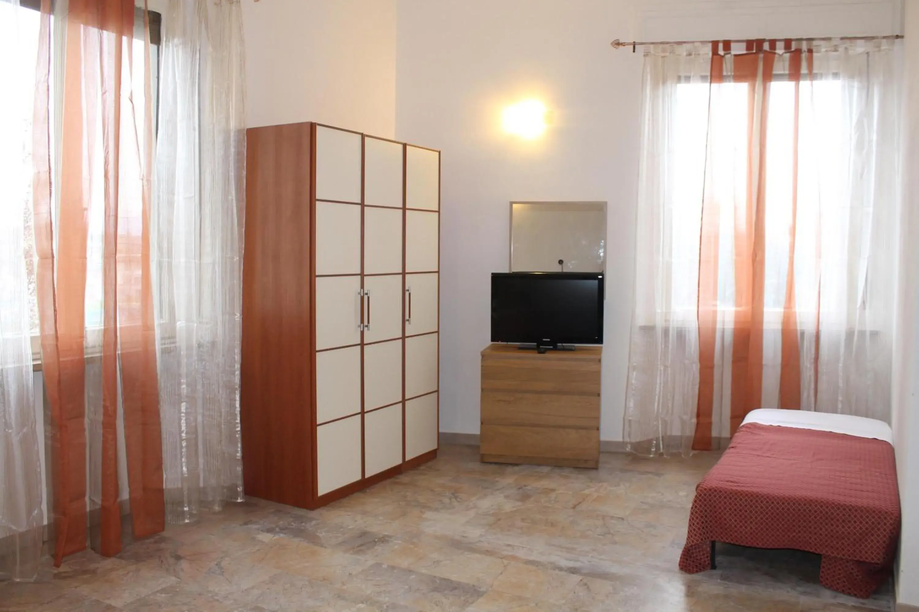 Single Room in B&B Soggiorno Ponte Rosso Single Room in B&B Soggiorno Ponte Rosso