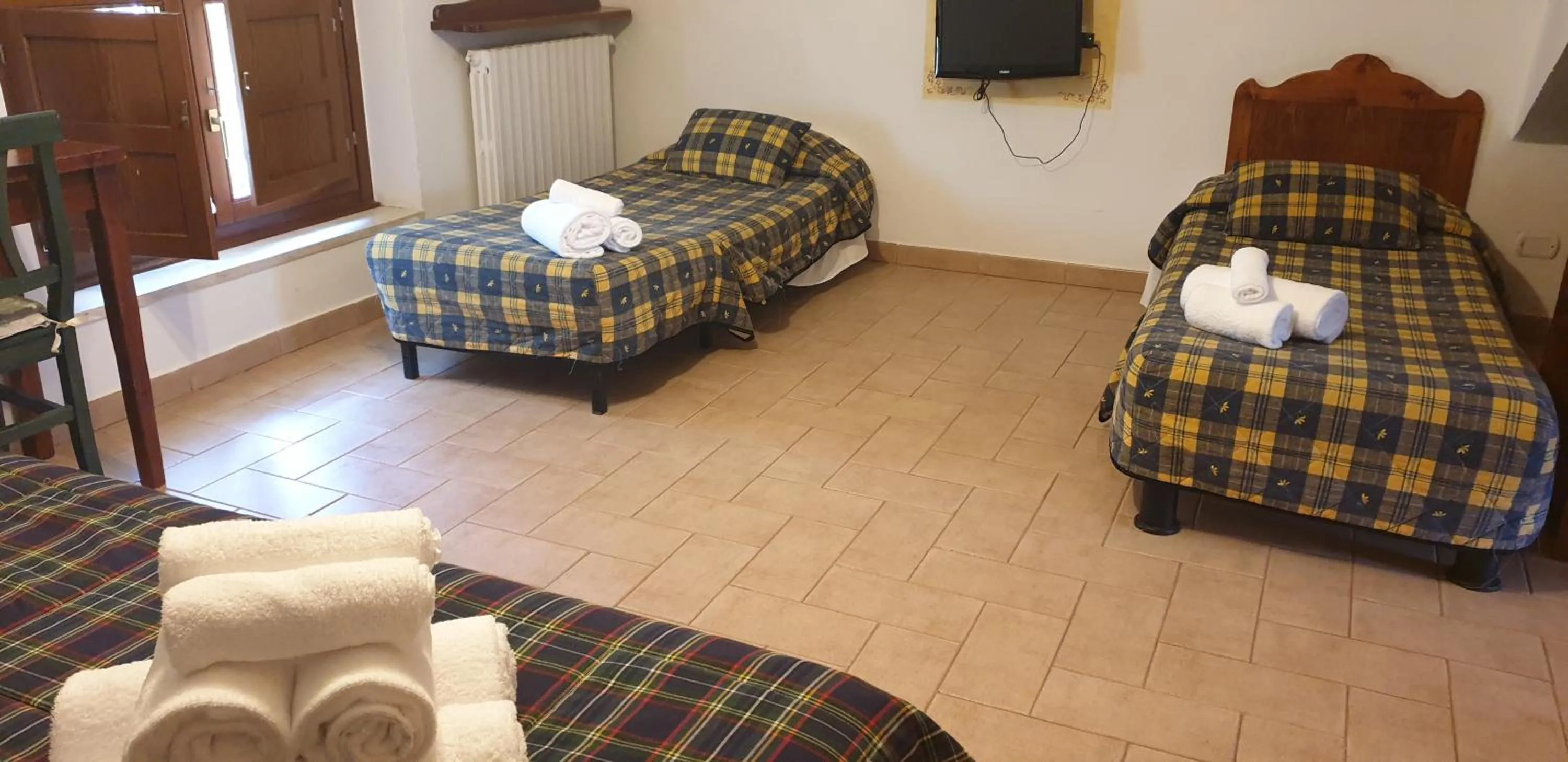 Bed in LH Albergo il Paradiso