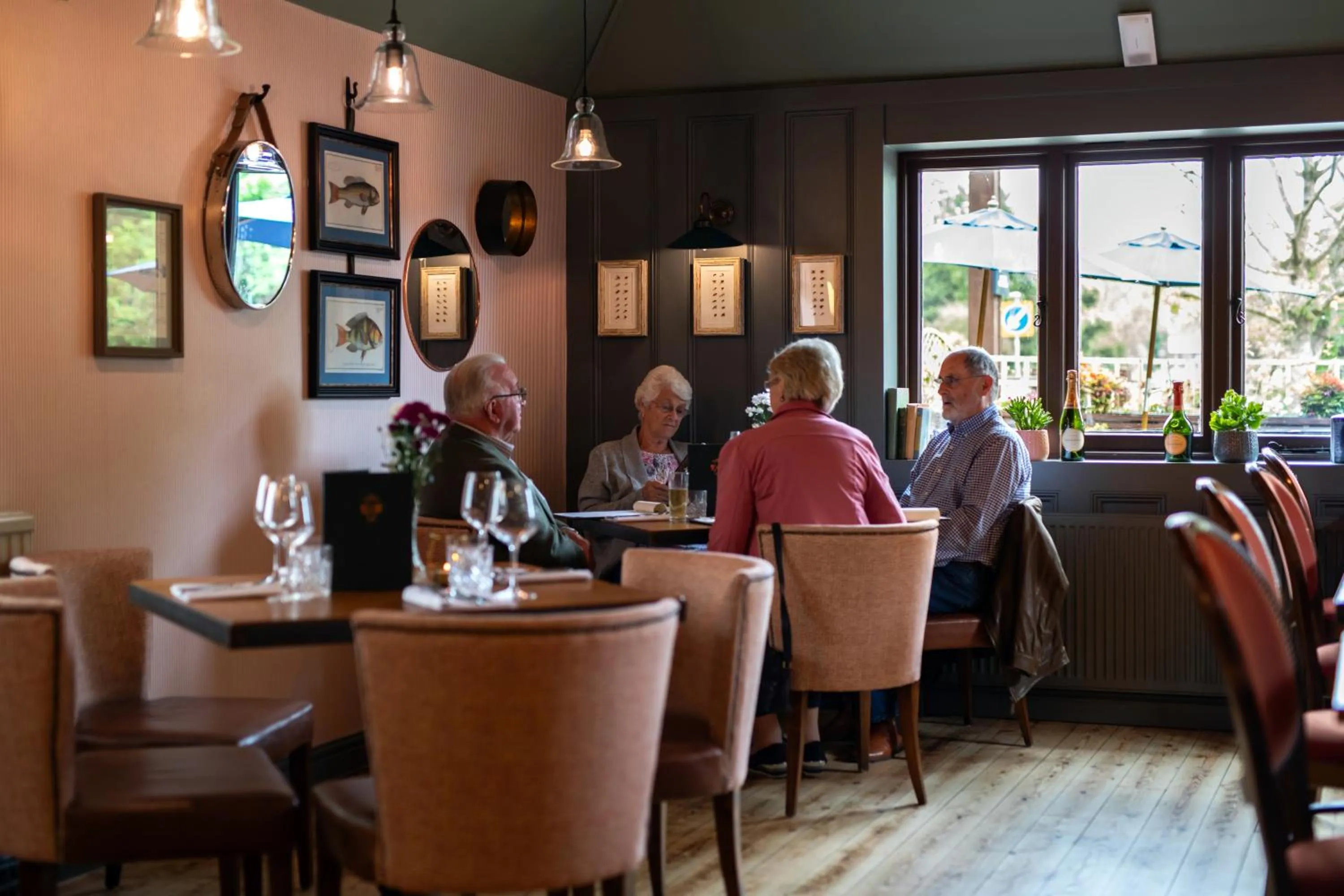 Restaurant/places to eat in Cromwell Arms Country Pub with Rooms