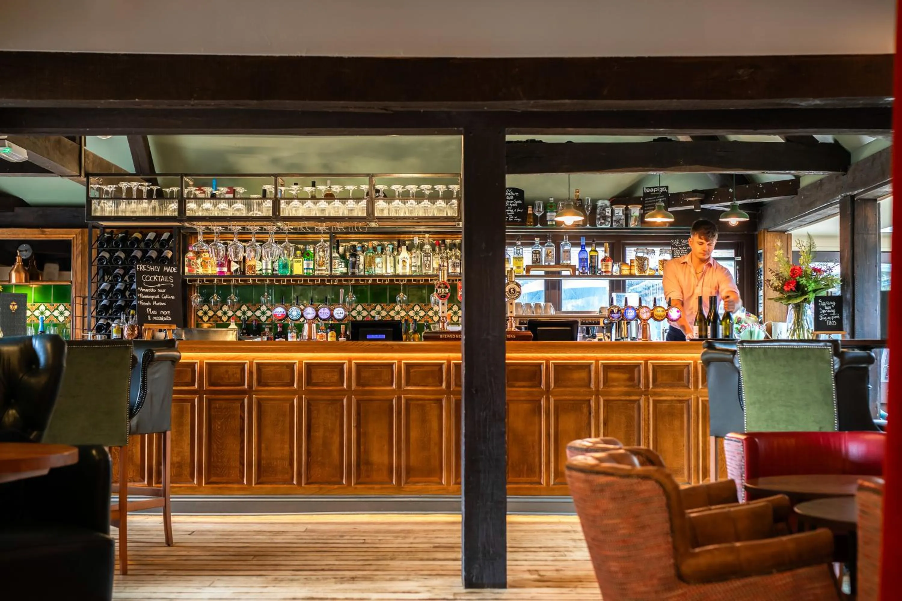 Lounge or bar in Cromwell Arms Country Pub with Rooms