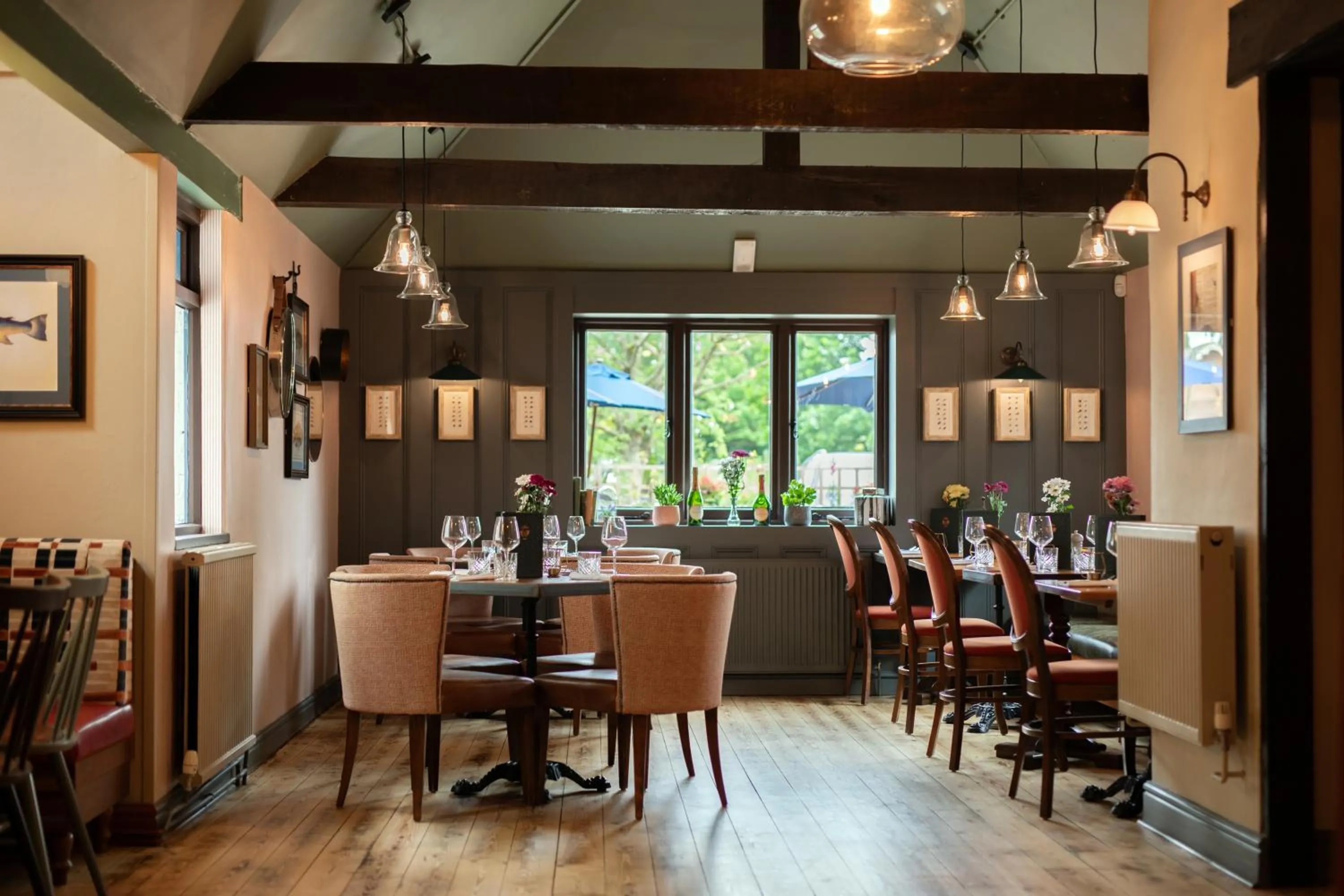 Restaurant/places to eat in Cromwell Arms Country Pub with Rooms