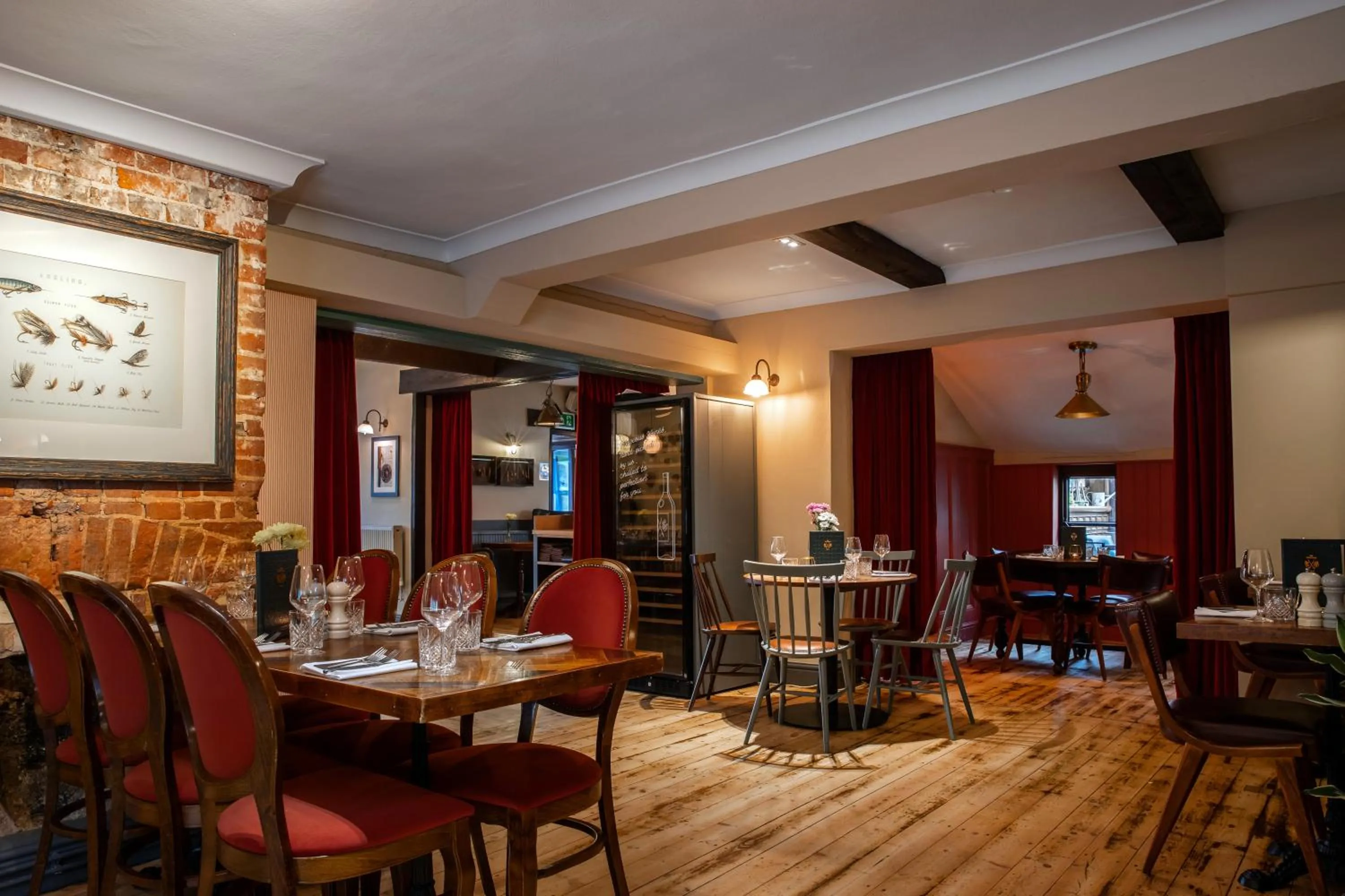 Restaurant/places to eat in Cromwell Arms Country Pub with Rooms