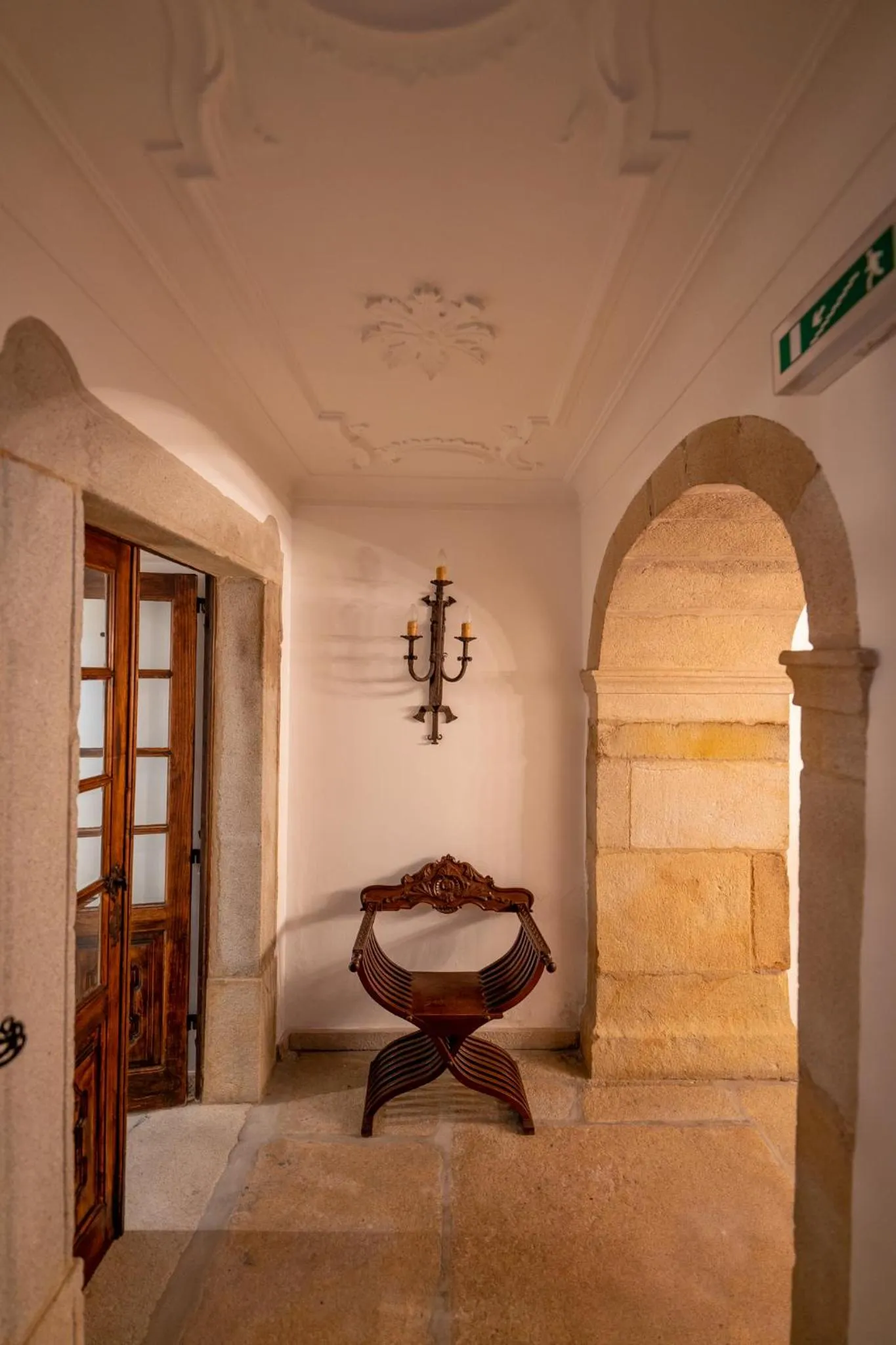 Casa Amarela TH & National Monument