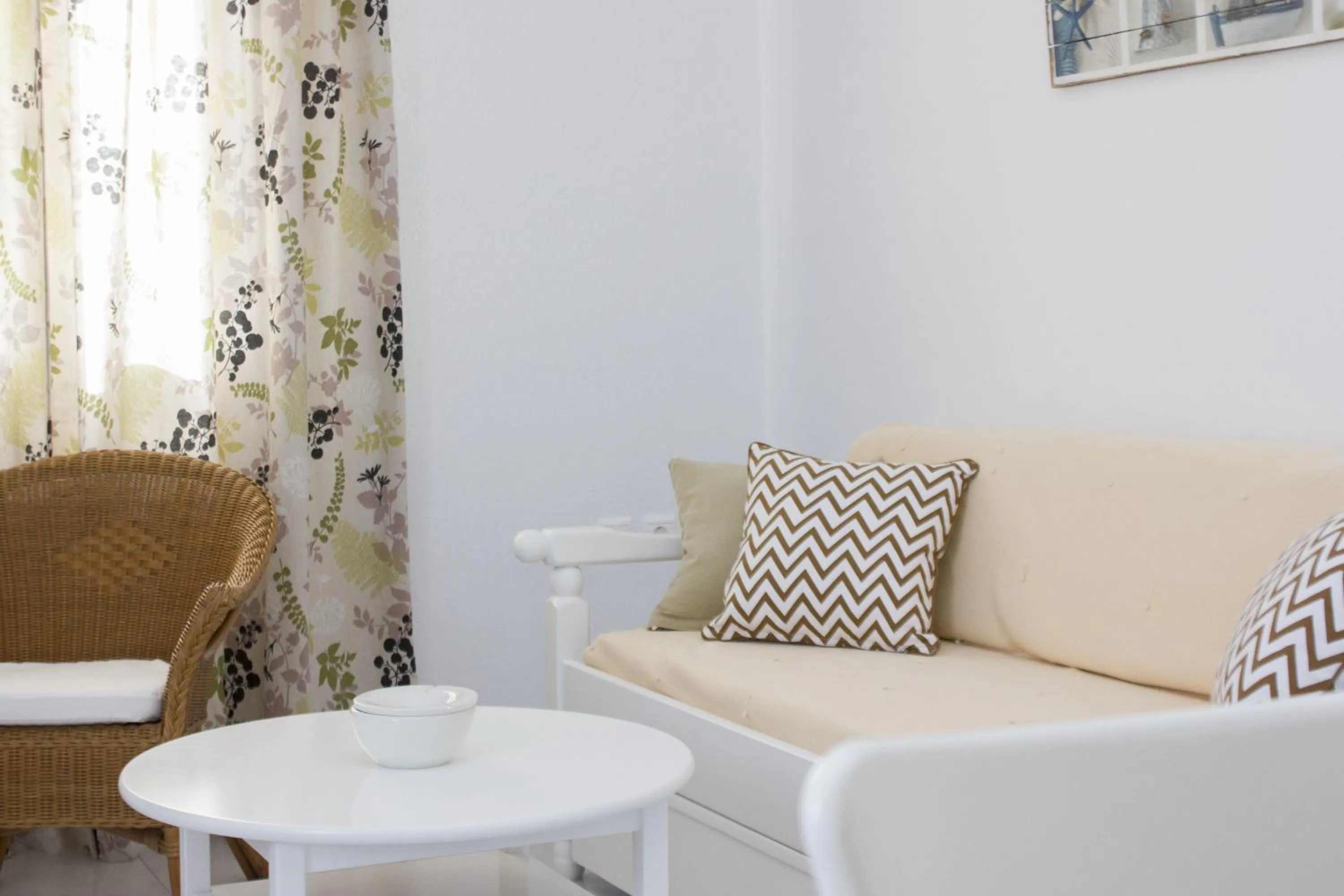 Living room in Anixi Hotel