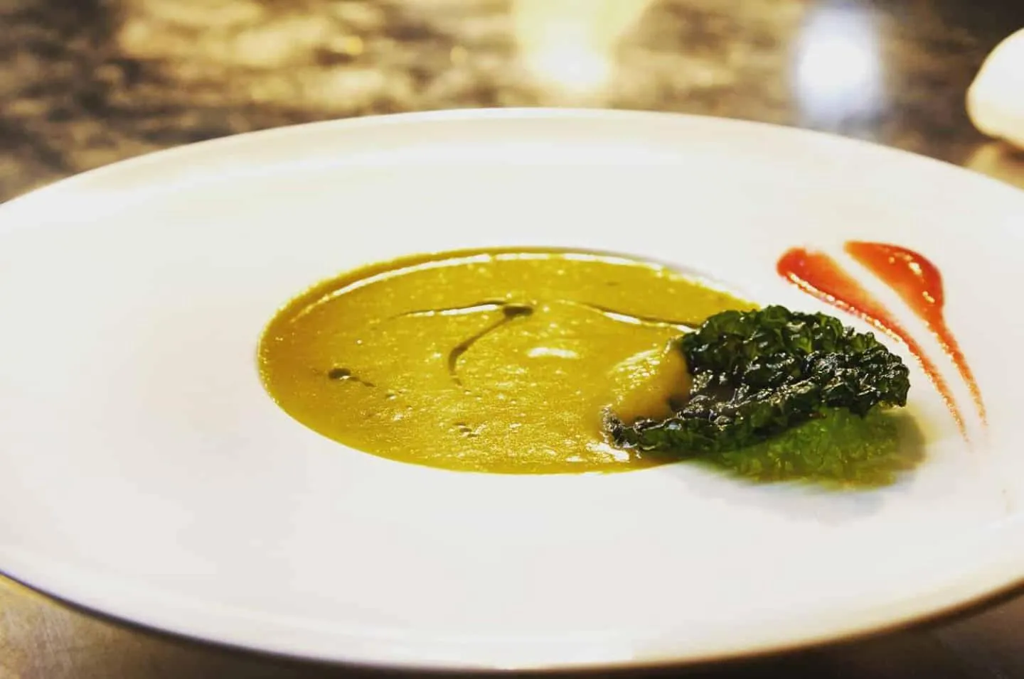 Food and drinks in Galerie Hotel