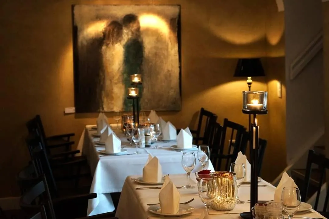 Restaurant/places to eat in Galerie Hotel