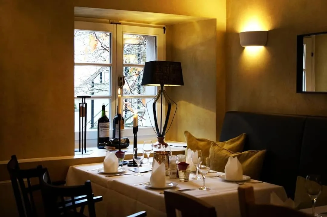 Restaurant/places to eat in Galerie Hotel