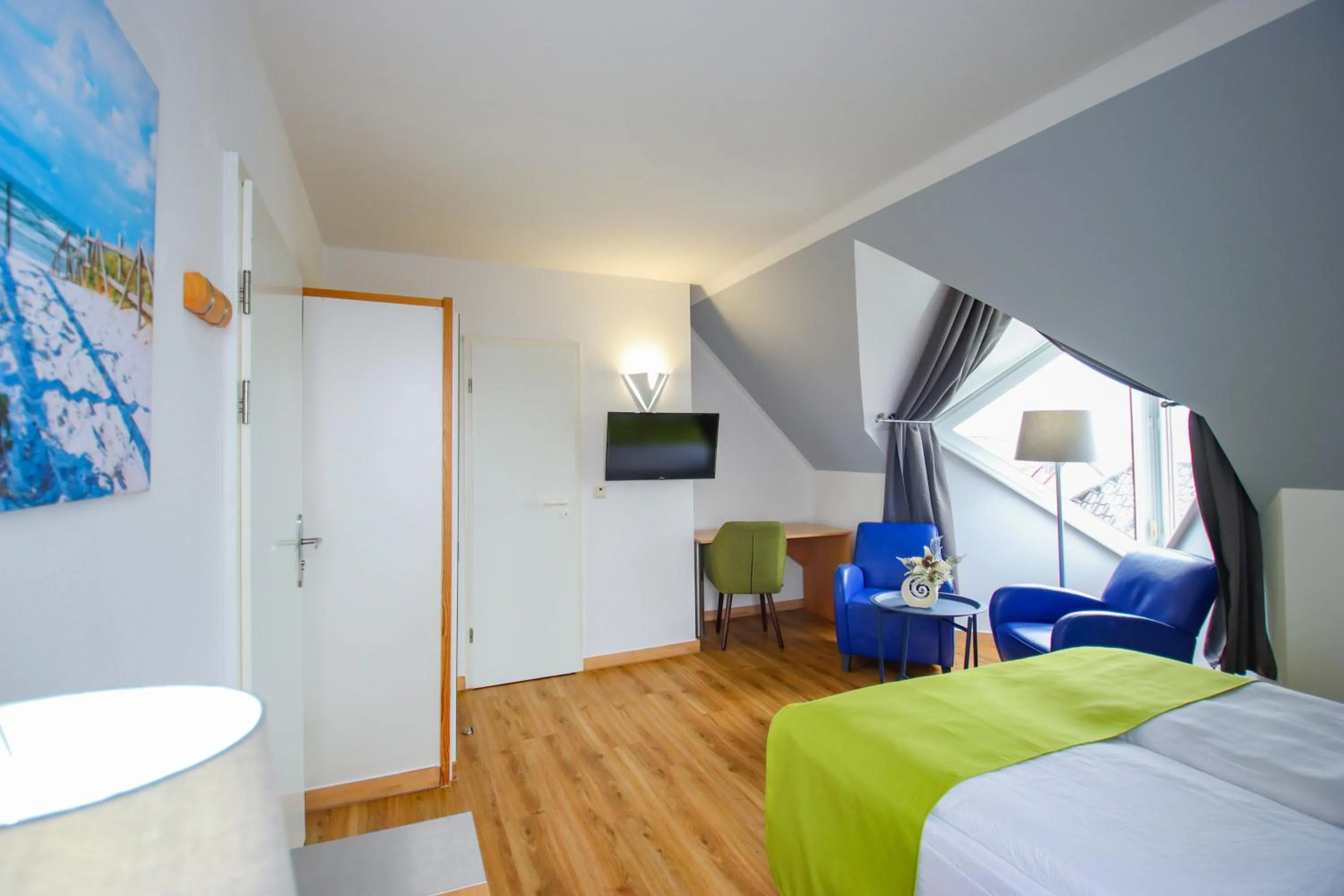 Photo of the whole room, Bed in Inselhotel kleiner Bodden