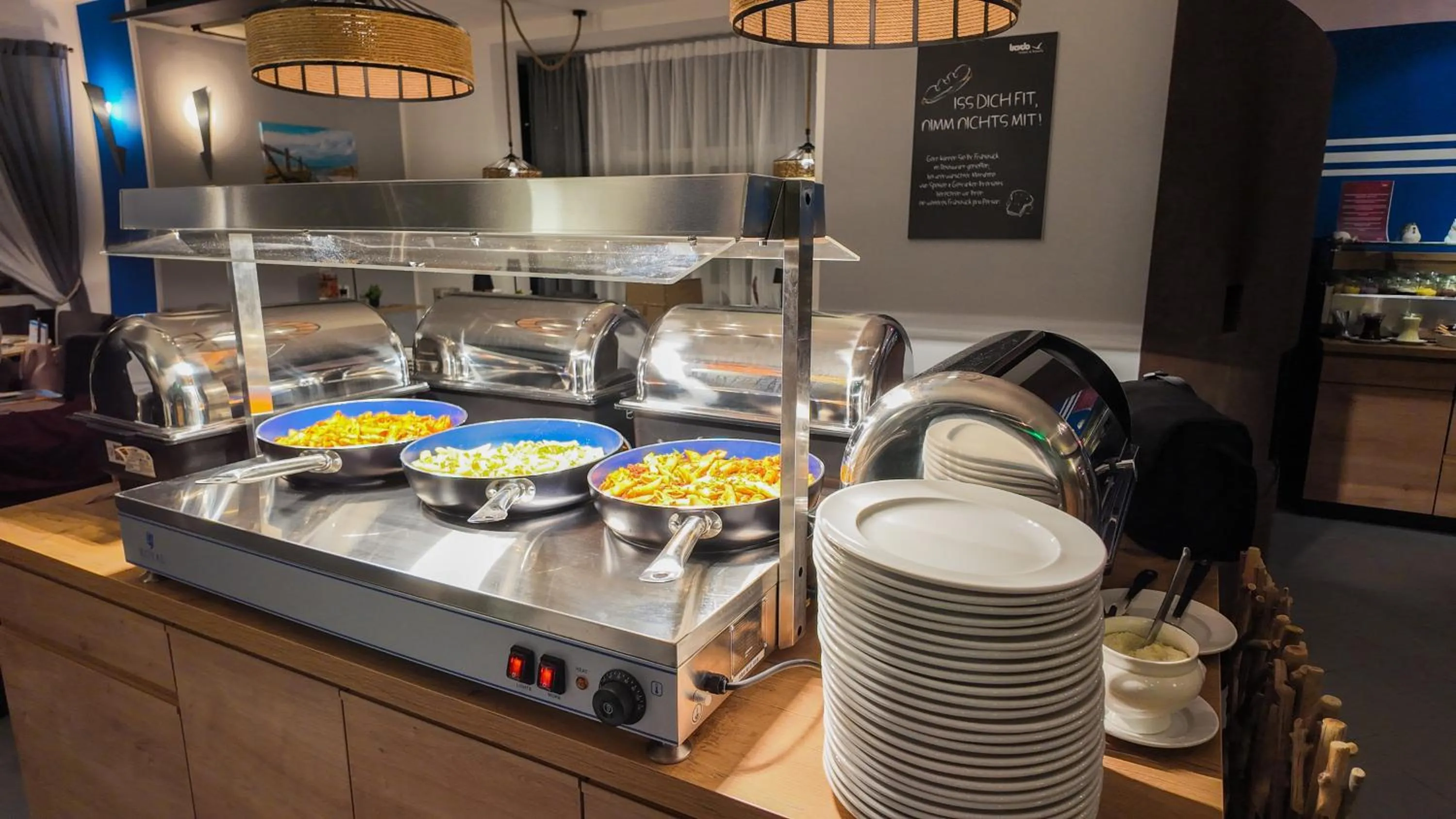 Buffet breakfast in Inselhotel kleiner Bodden