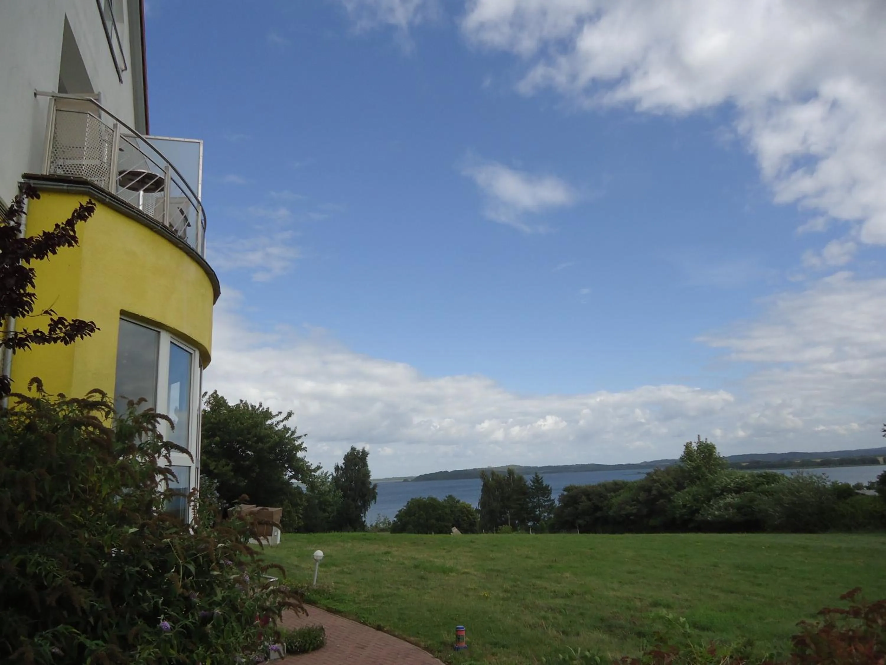 Facade/entrance in Inselhotel kleiner Bodden