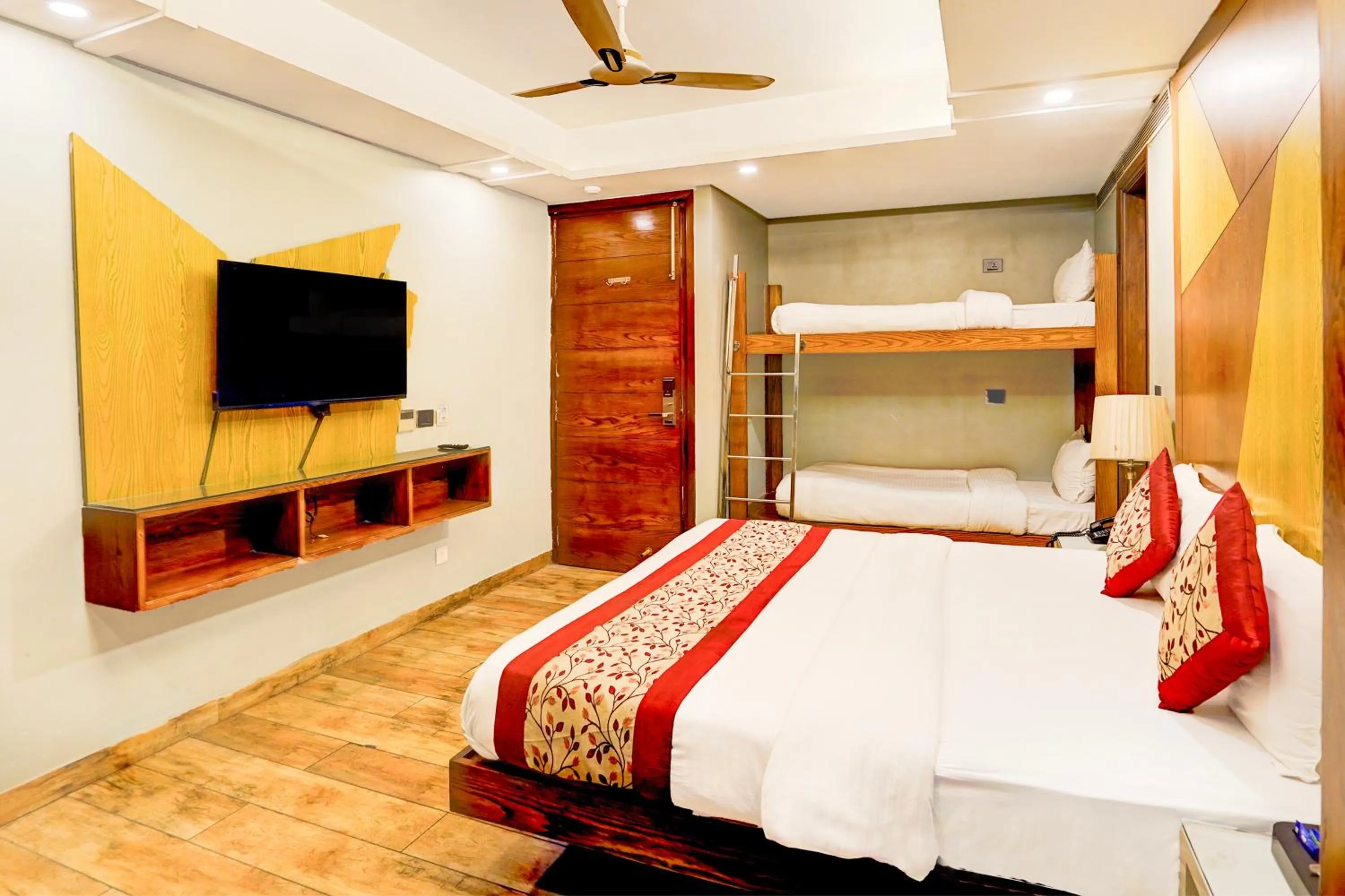 Bed in Staybook Hotel Nitya Maharani, Free Airport Pickup